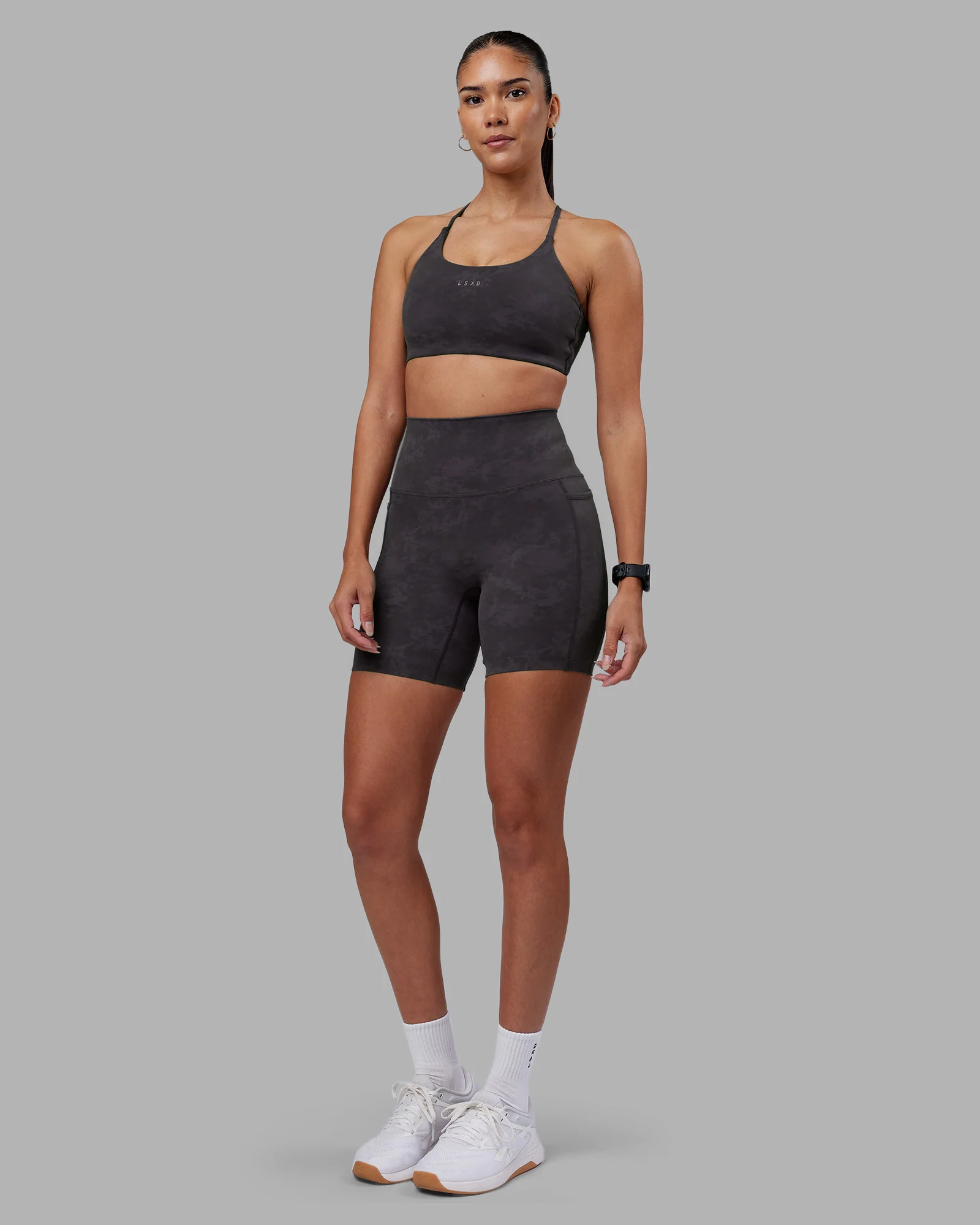 5315-elixir-ultra-high-rise-6-short-pockets-dark-storm-wash-2.webp Elixir Ultra High-Rise 6" Short Pockets - Dark Storm Wash