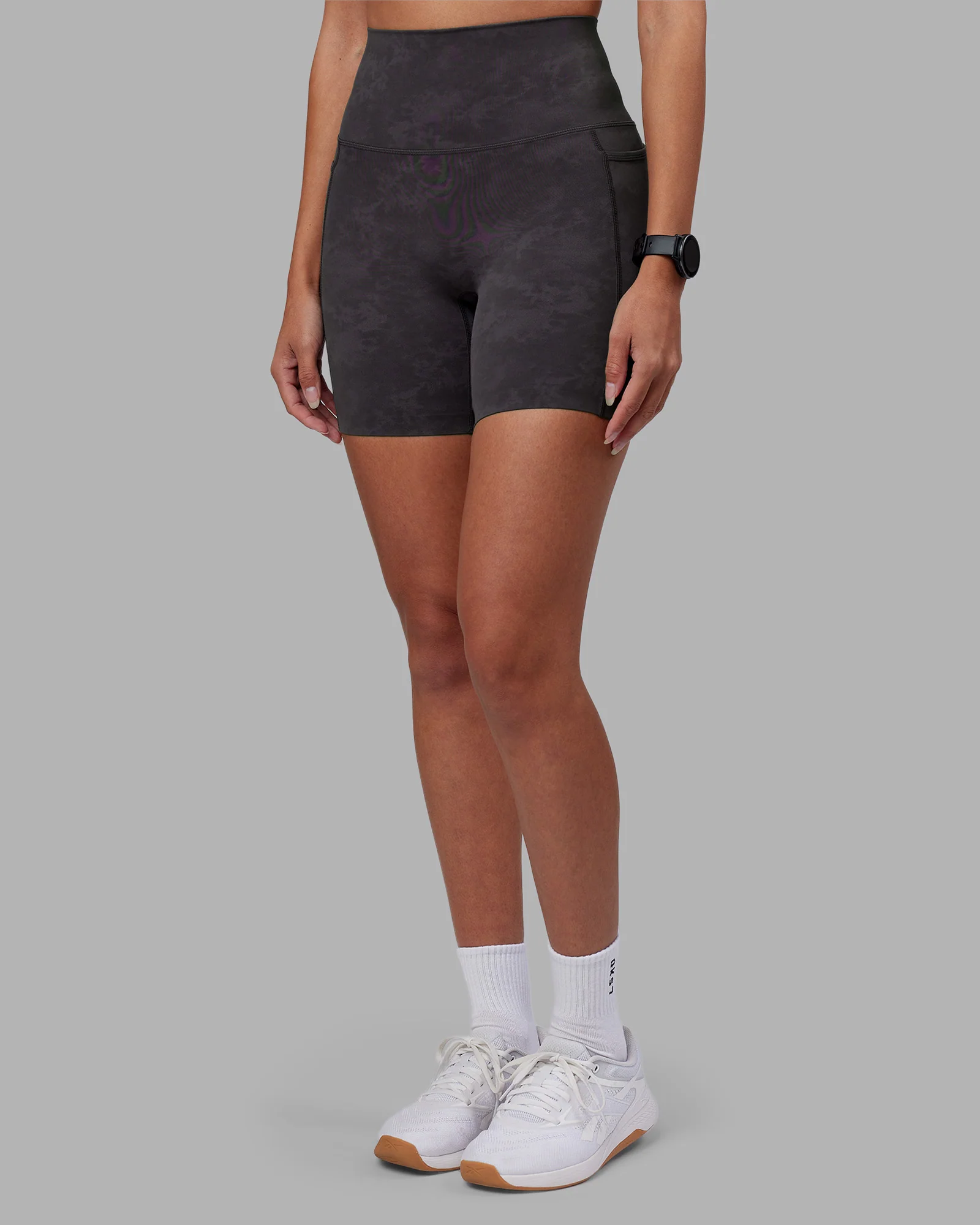 5315-elixir-ultra-high-rise-6-short-pockets-dark-storm-wash-7.webp Elixir Ultra High-Rise 6" Short Pockets - Dark Storm Wash