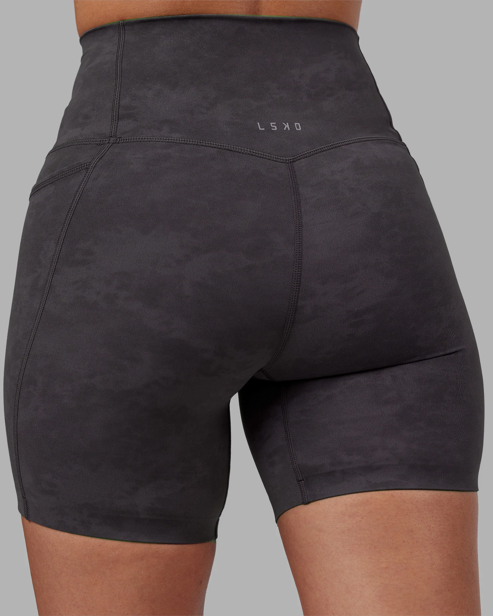 5315-elixir-ultra-high-rise-6-short-pockets-dark-storm-wash-8.webp Elixir Ultra High-Rise 6" Short Pockets - Dark Storm Wash