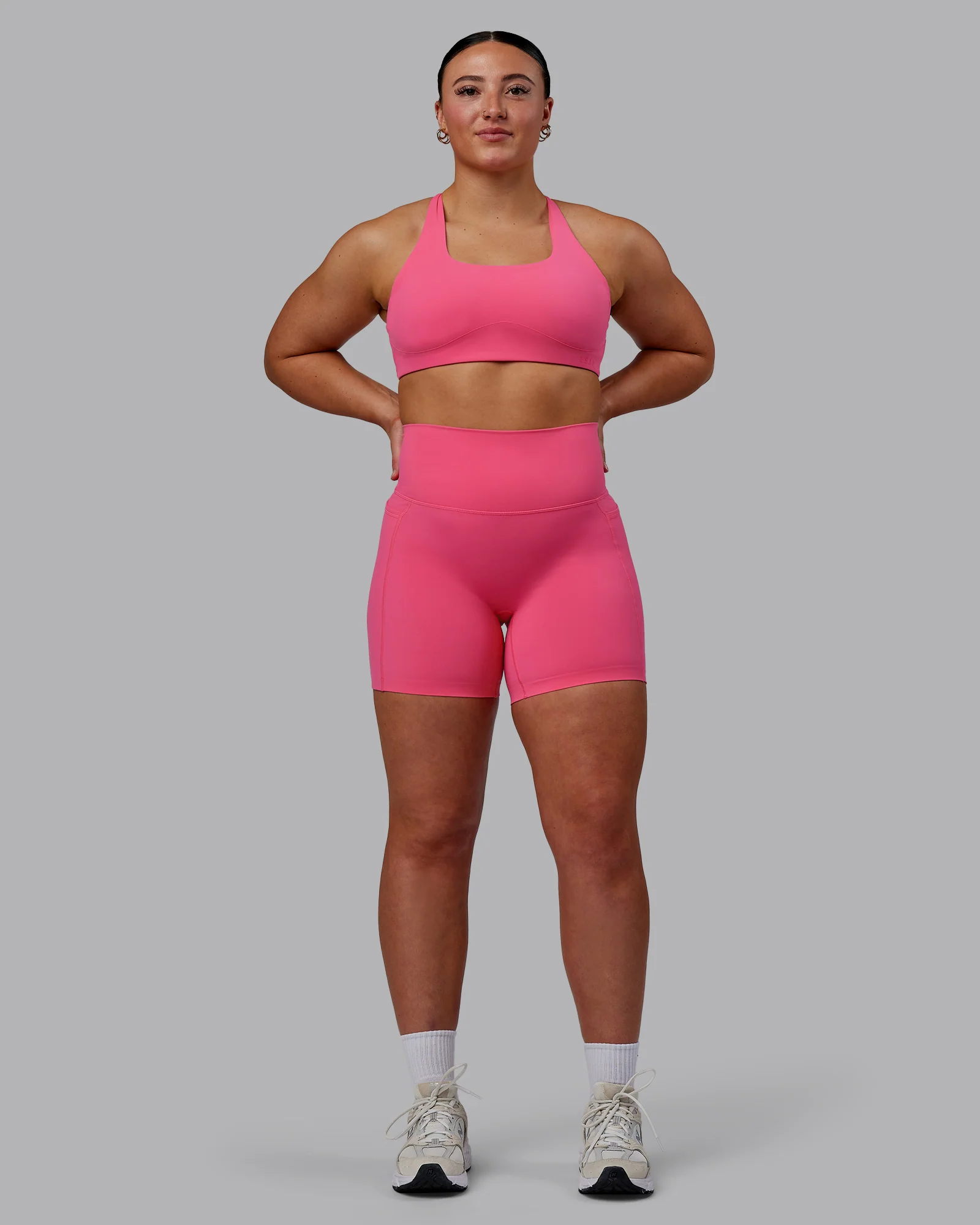 5358-elixir-ultra-high-rise-6-short-pockets-carmine-rose-5.webp Elixir Ultra High-Rise 6" Short Pockets - Carmine Rose