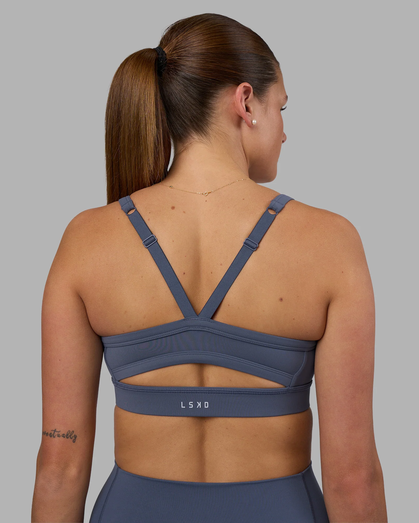 5466-momentum-sports-bra-night-shadow-5.webp Momentum Sports Bra - Night Shadow