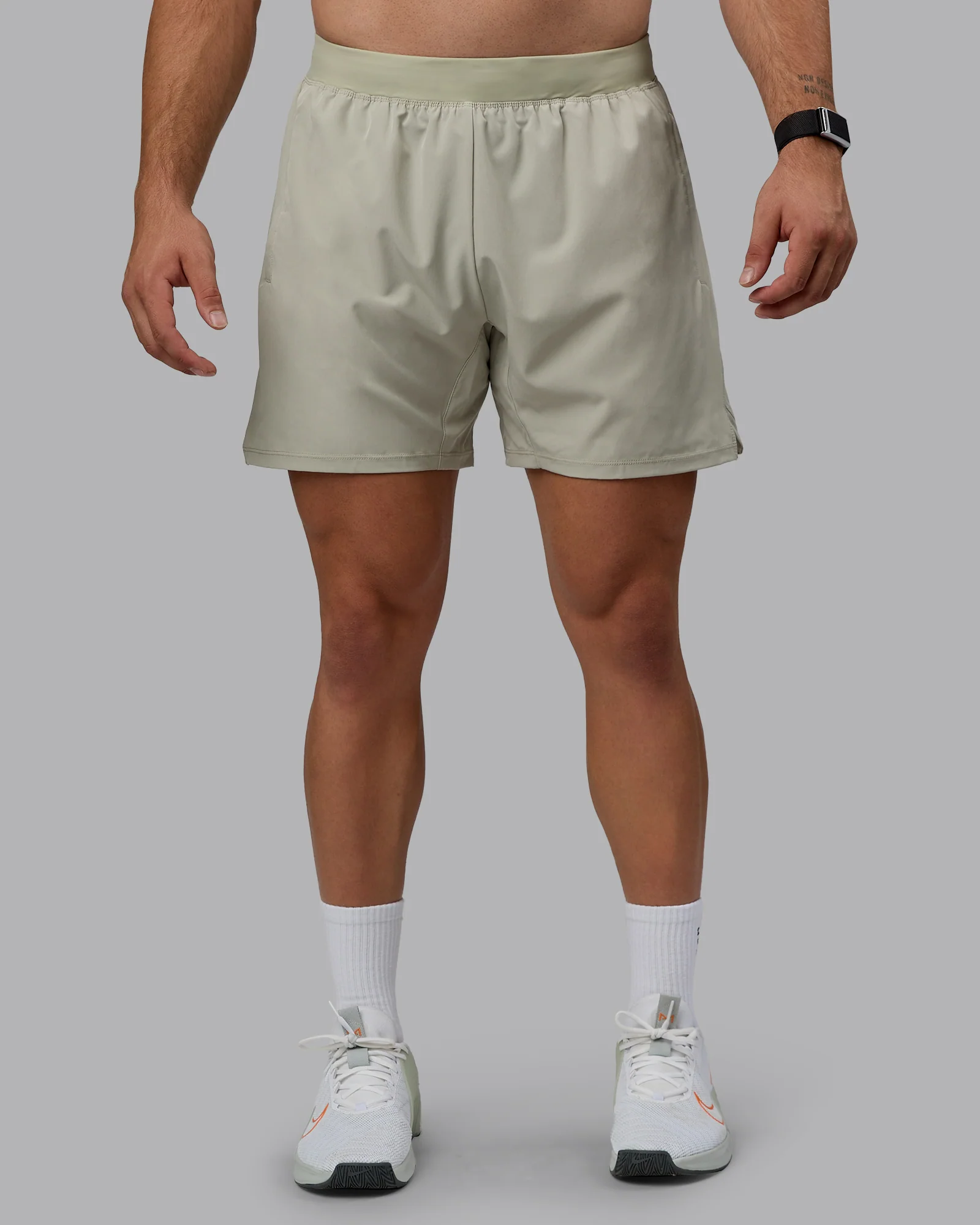 Challenger 6" Performance Short - Sustained Grey