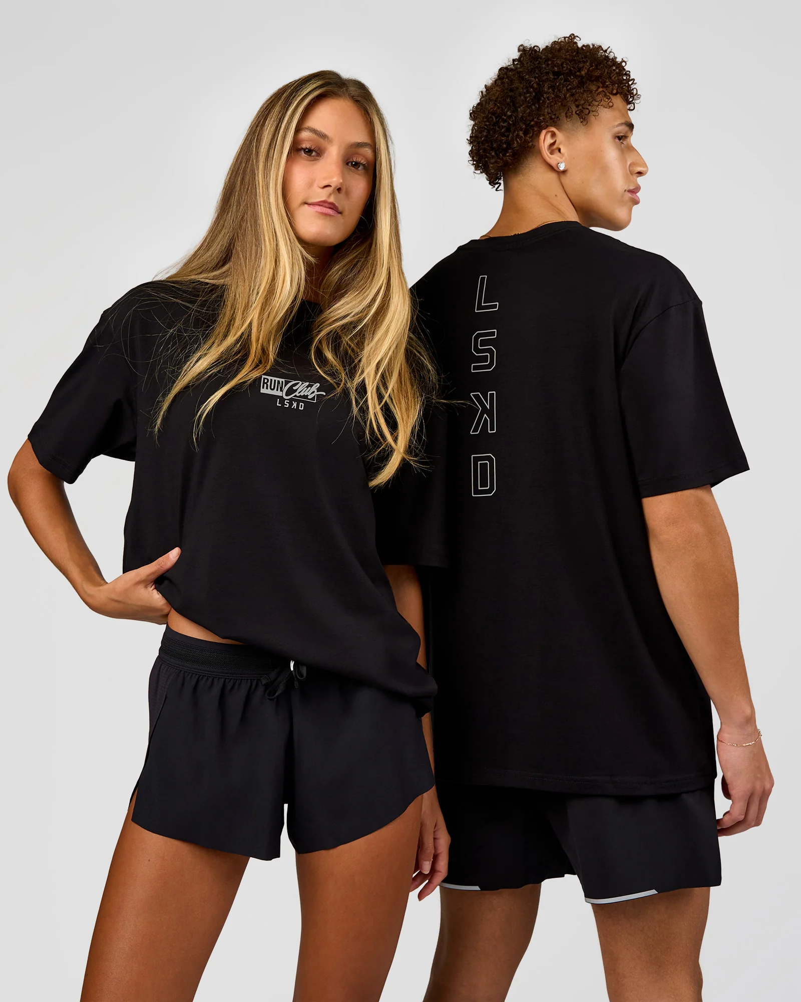 553-run-club-script-flxcotton-oversized-tee-black-alloy-1.webp Run Club Script FLXCotton Oversized Tee - Black-Alloy