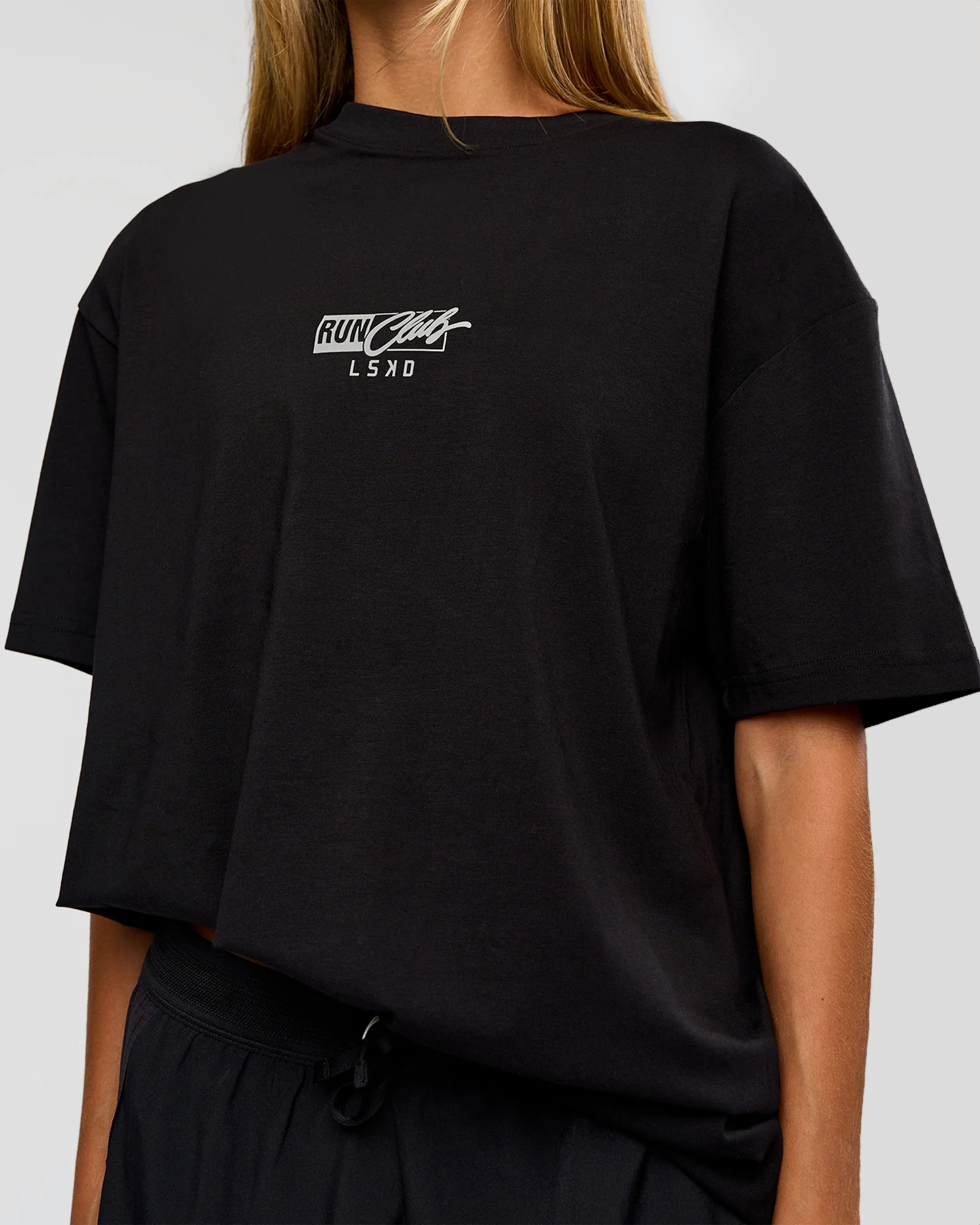 553-run-club-script-flxcotton-oversized-tee-black-alloy-10.webp Run Club Script FLXCotton Oversized Tee - Black-Alloy