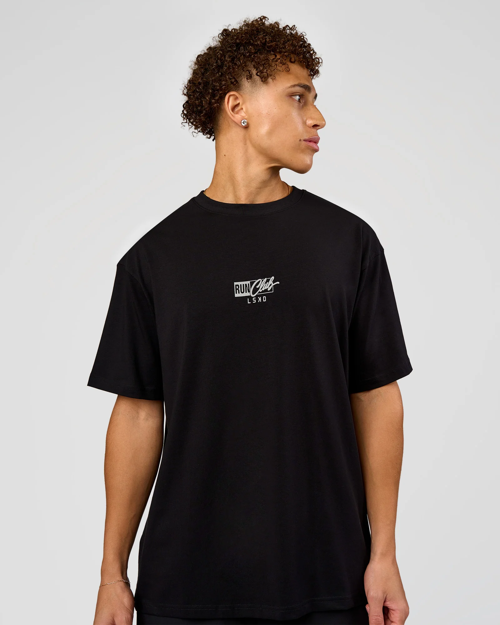 553-run-club-script-flxcotton-oversized-tee-black-alloy-2.webp Run Club Script FLXCotton Oversized Tee - Black-Alloy