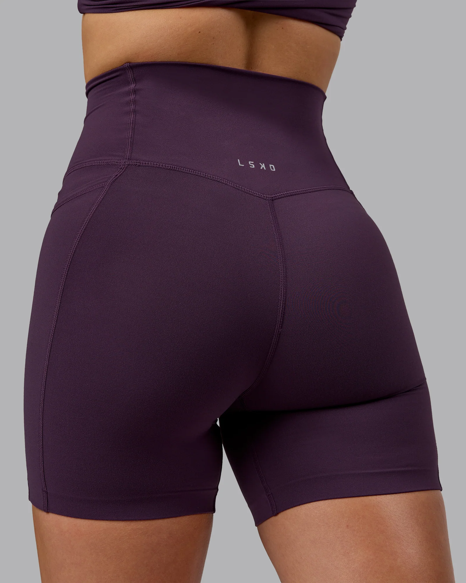 Elixir Ultra High-Rise 6" Short Pockets - Midnight Plum