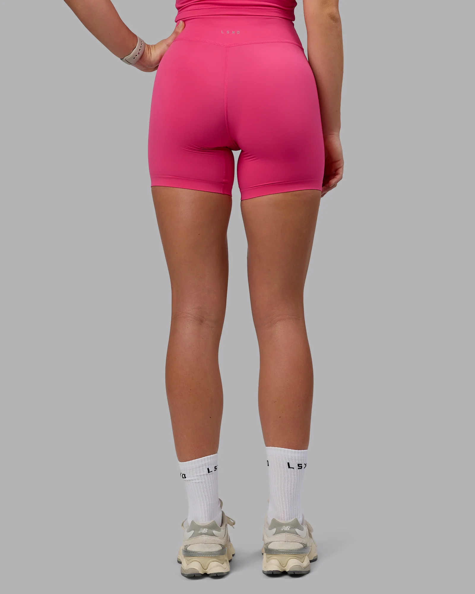 5622-elixir-ultra-high-rise-6-short-pink-flash-4.webp Elixir Ultra High-Rise 6" Short - Pink Flash