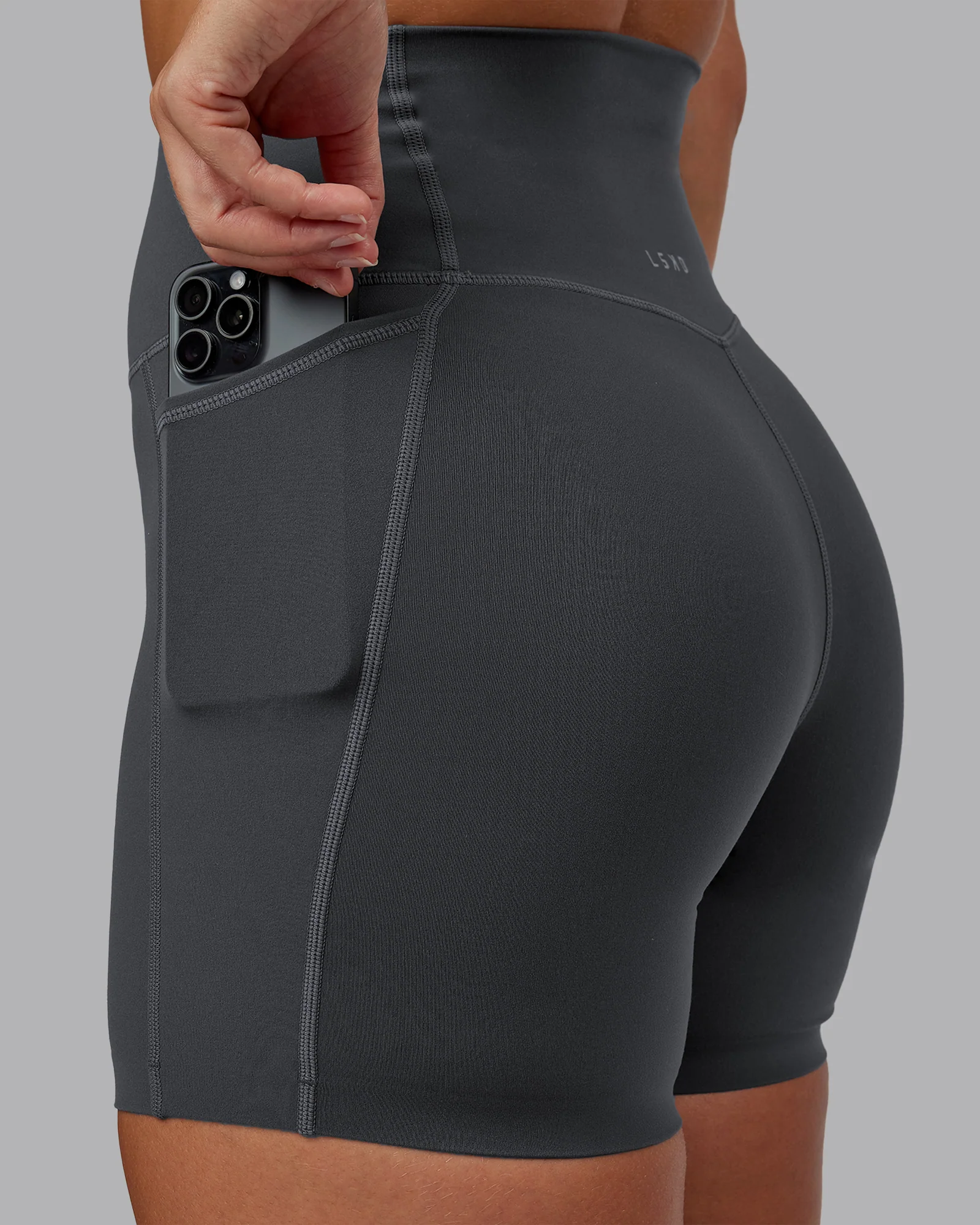Elixir Ultra High-Rise 6" Short Pockets - Dark Storm