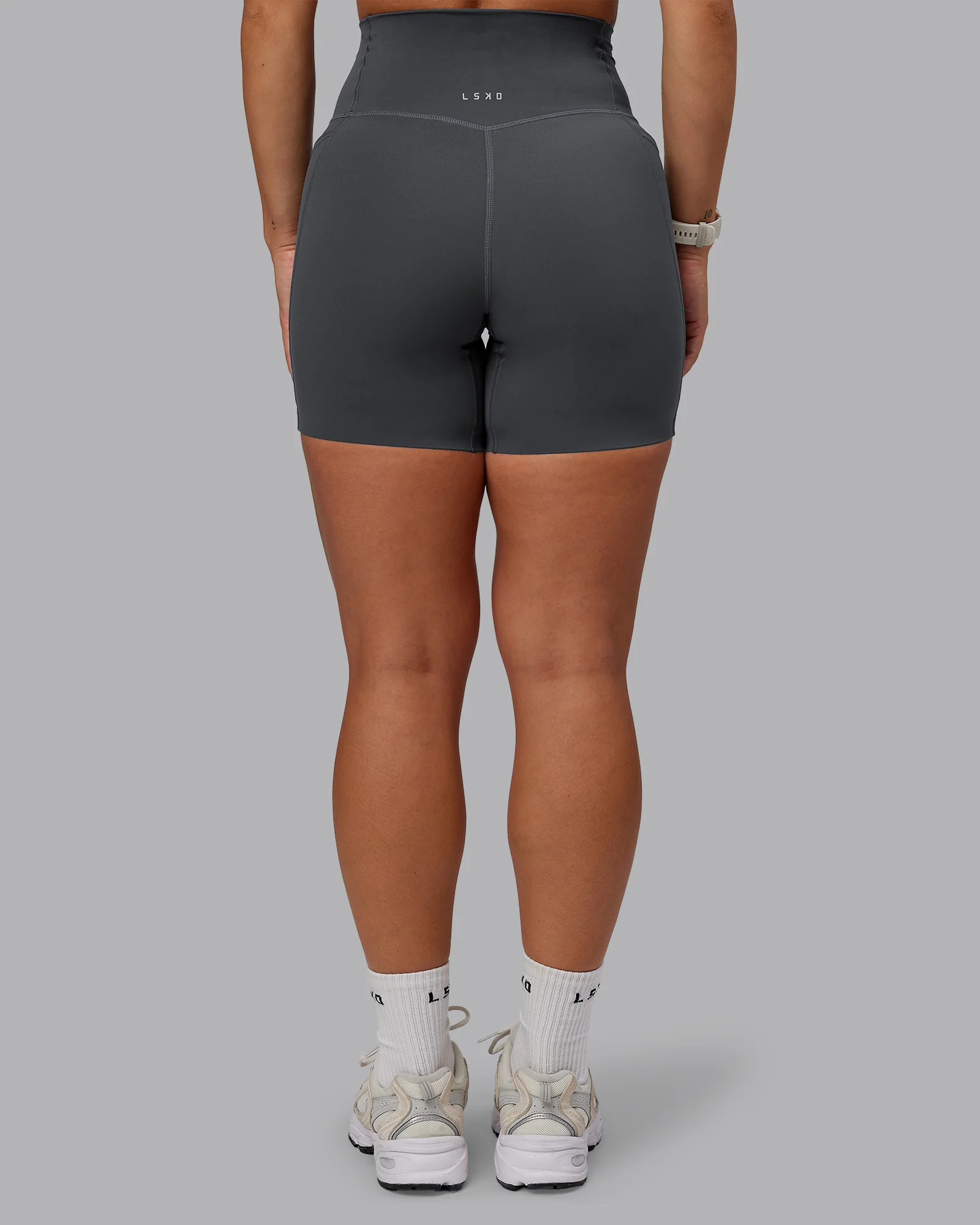 Elixir Ultra High-Rise 6" Short Pockets - Dark Storm