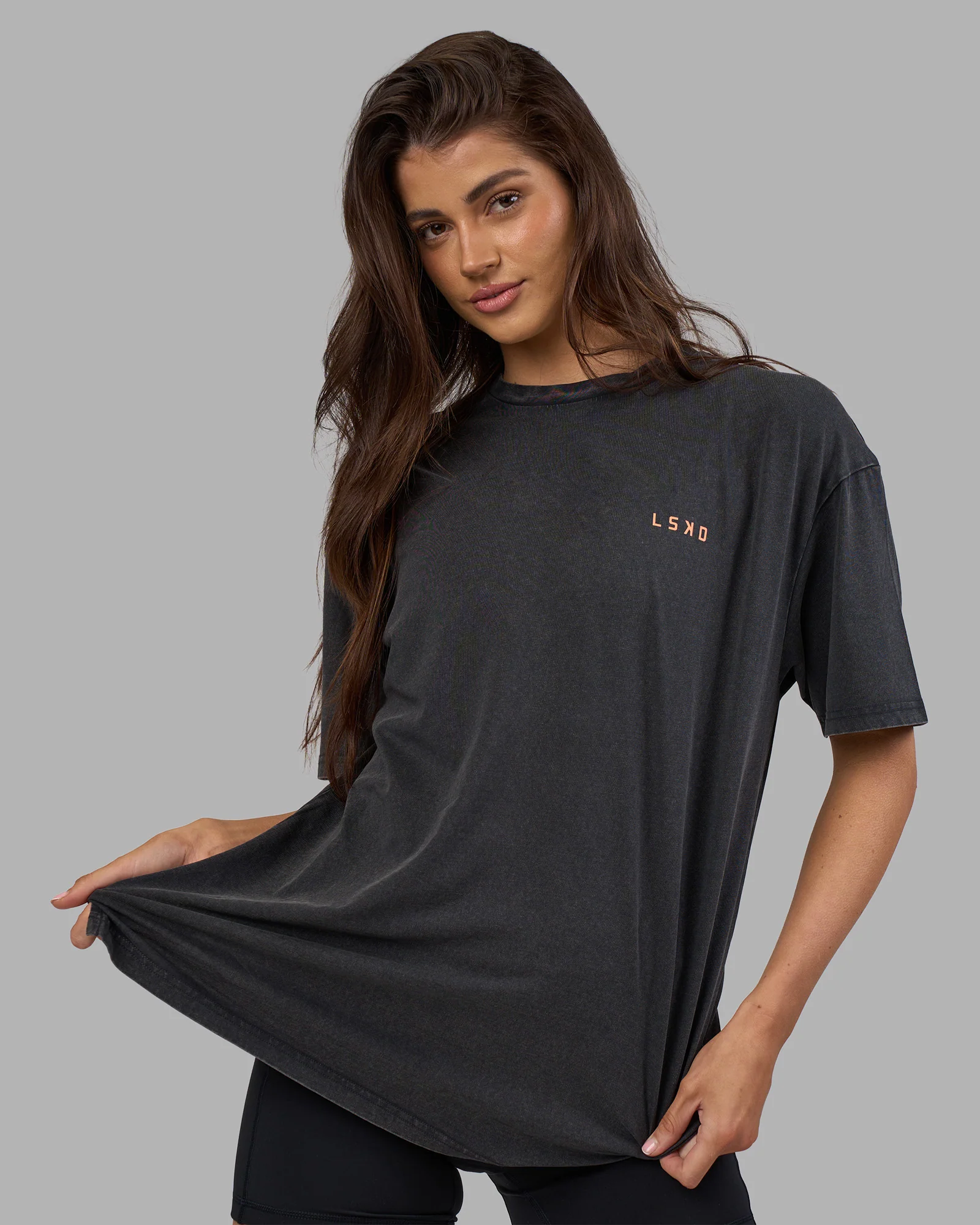 5733-unisex-strike-through-flxcotton-tee-oversize-black-washed-cantaloupe-4.webp Unisex Strike Through FLXCotton Tee Oversize - Black Washed-Cantaloupe