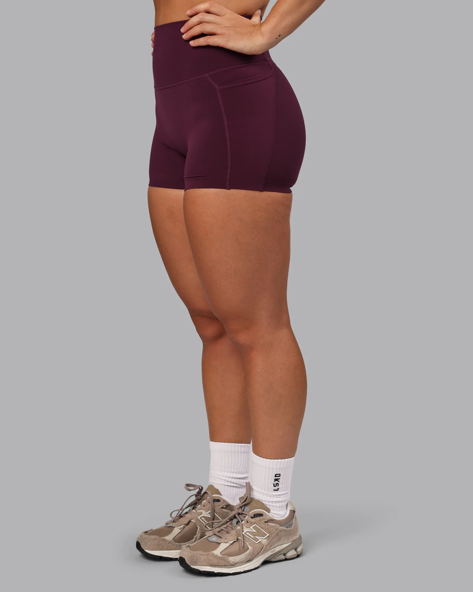 Elixir Ultra High-Rise 4" Short Pockets - Cherry Lacquer