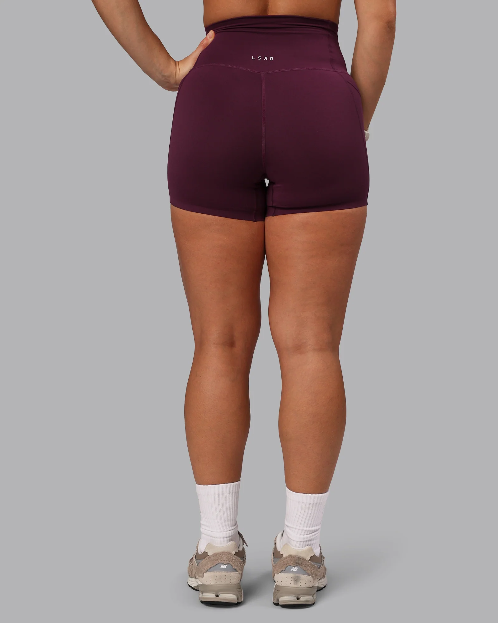 Elixir Ultra High-Rise 4" Short Pockets - Cherry Lacquer