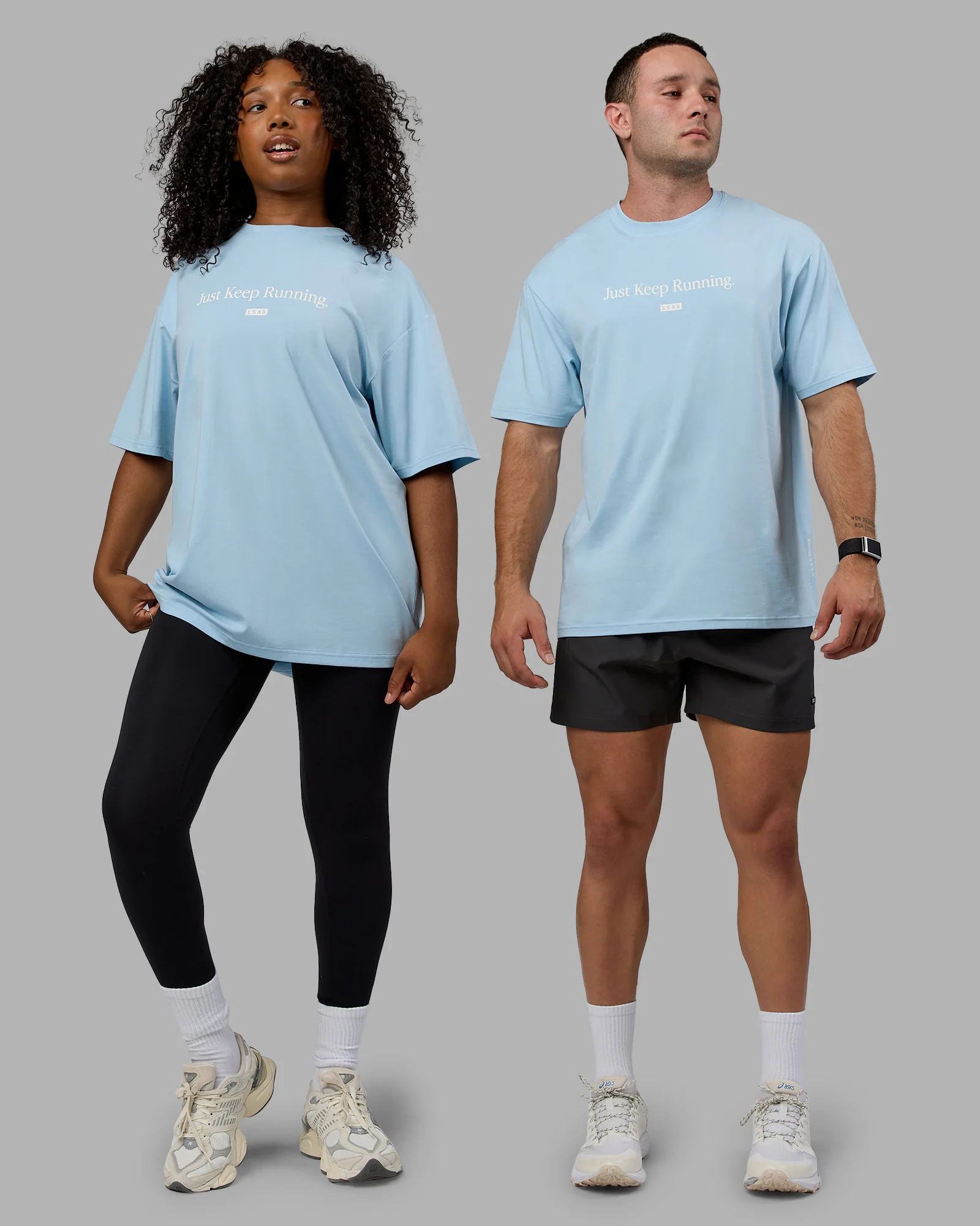 5802-just-keep-running-flxcotton-tee-oversize-glacial-blue-off-white-1.webp Just Keep Running FLXCotton Tee Oversize - Glacial Blue-Off White