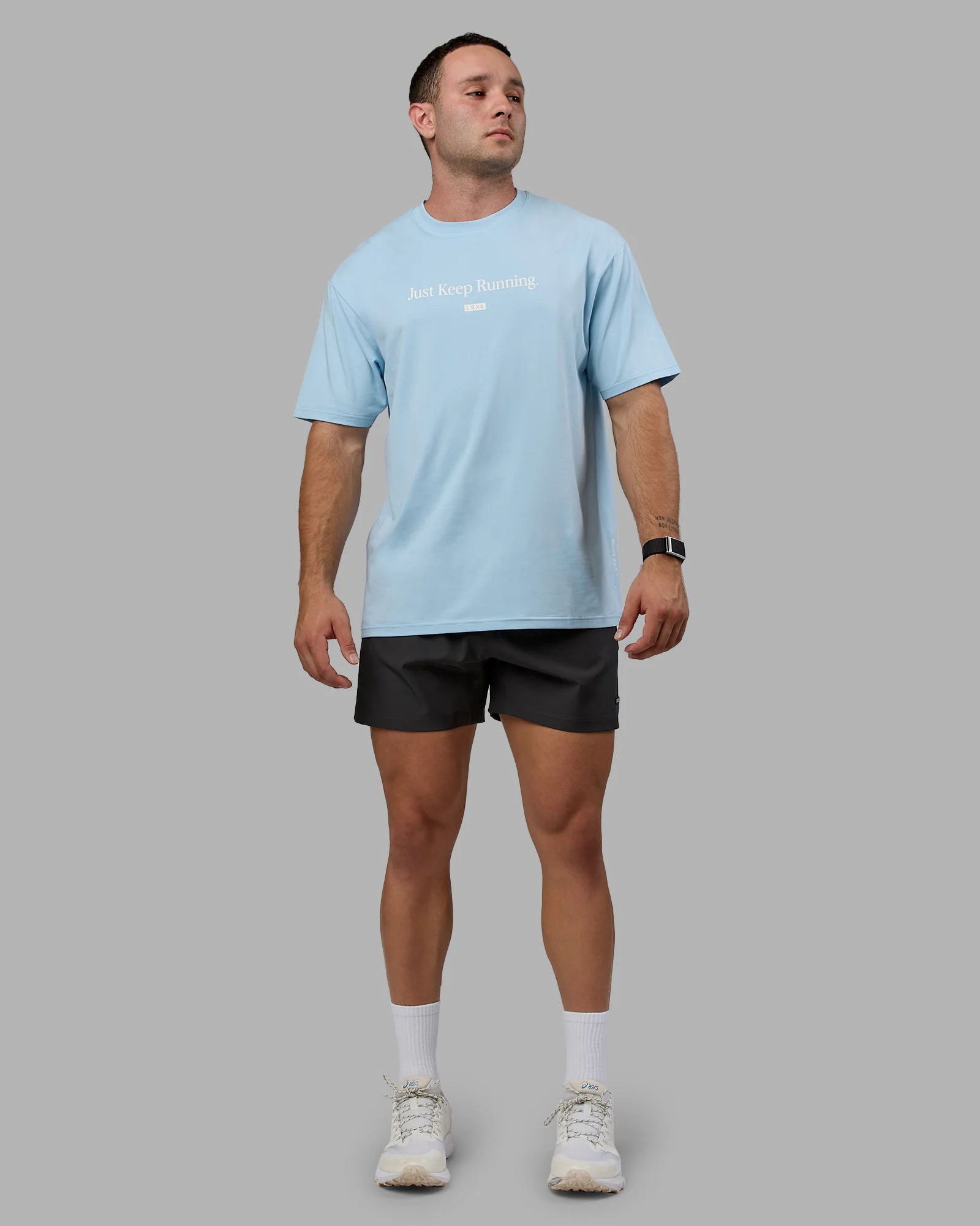 5802-just-keep-running-flxcotton-tee-oversize-glacial-blue-off-white-11.webp Just Keep Running FLXCotton Tee Oversize - Glacial Blue-Off White