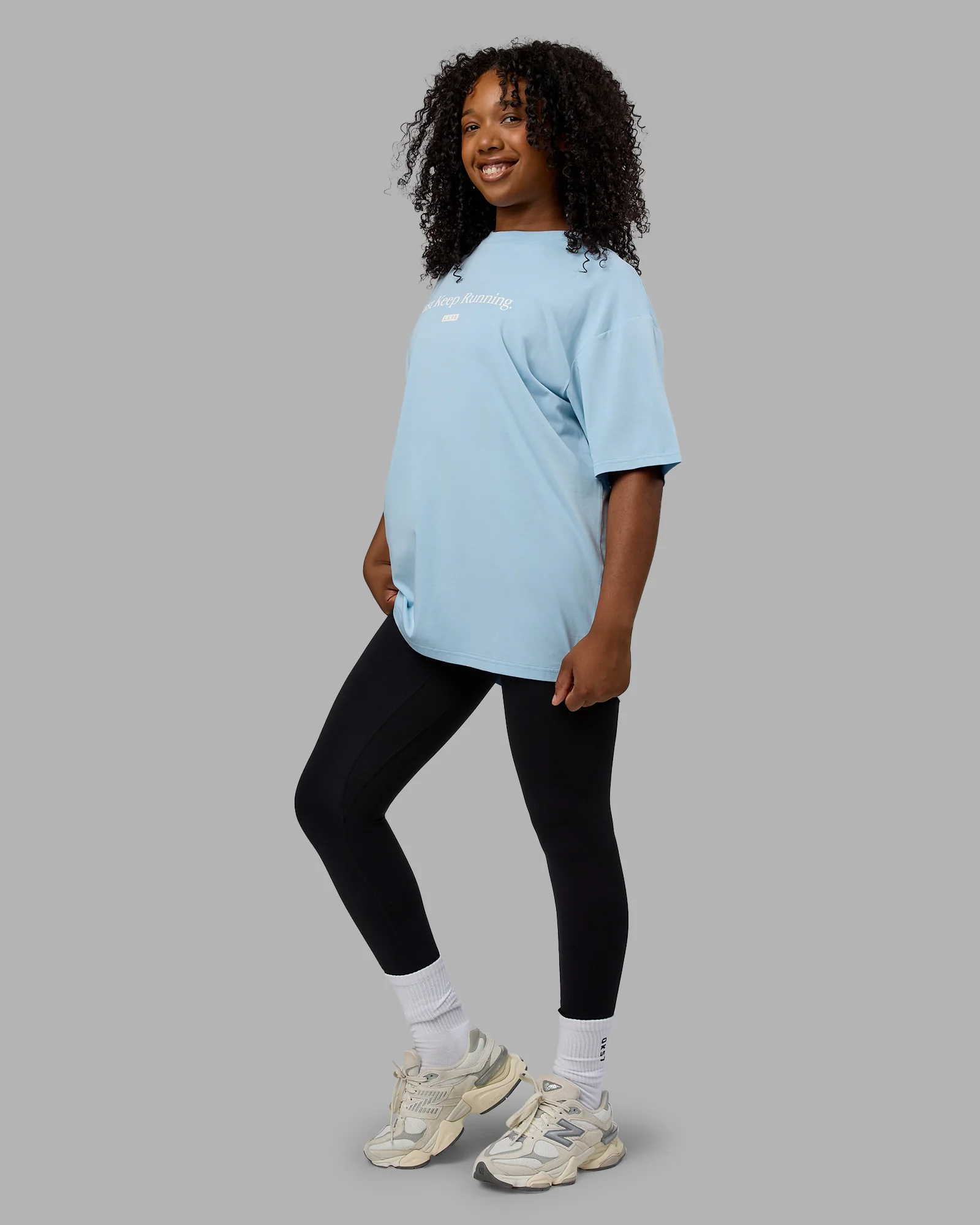 5802-just-keep-running-flxcotton-tee-oversize-glacial-blue-off-white-3.webp Just Keep Running FLXCotton Tee Oversize - Glacial Blue-Off White