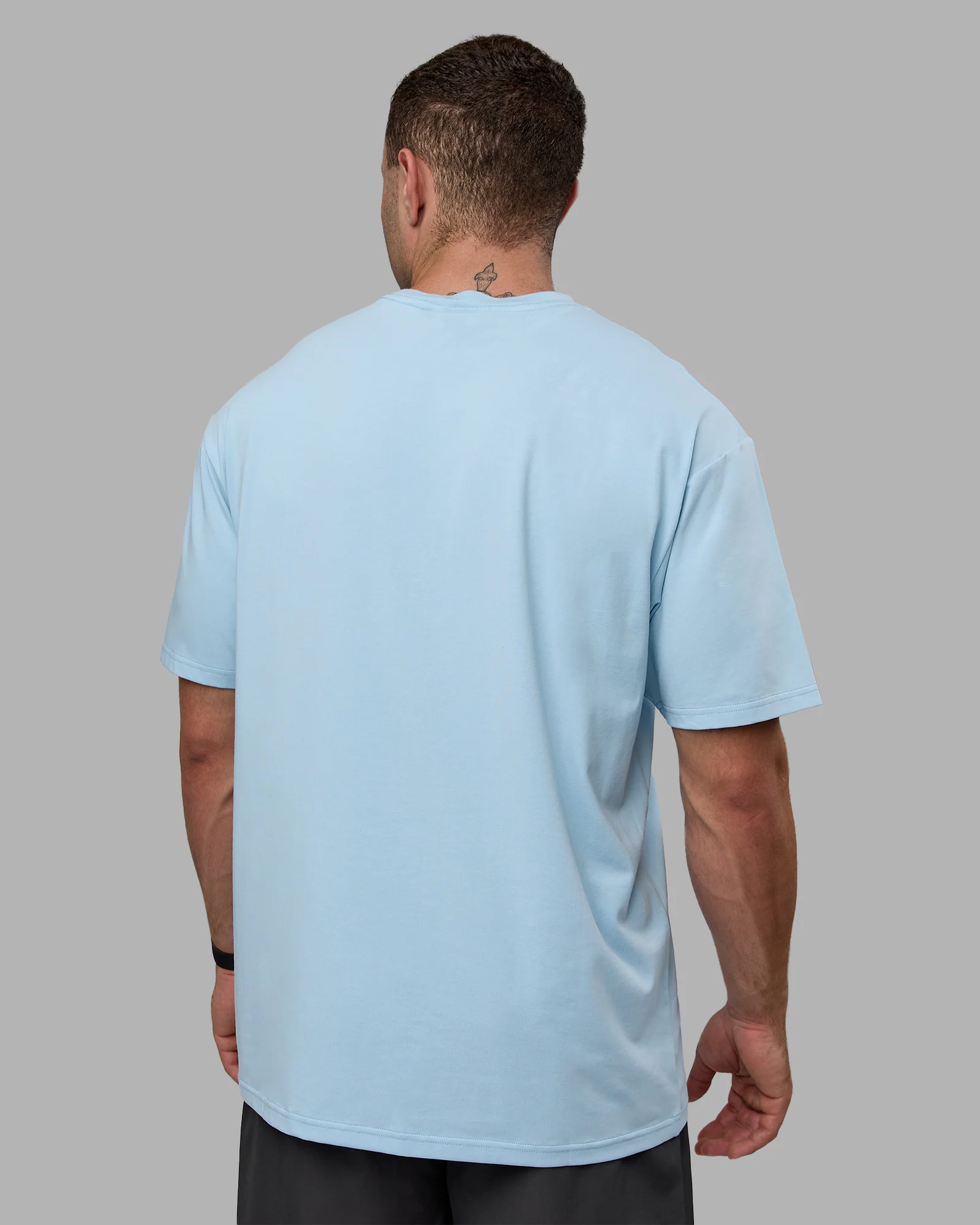 5802-just-keep-running-flxcotton-tee-oversize-glacial-blue-off-white-4.webp Just Keep Running FLXCotton Tee Oversize - Glacial Blue-Off White
