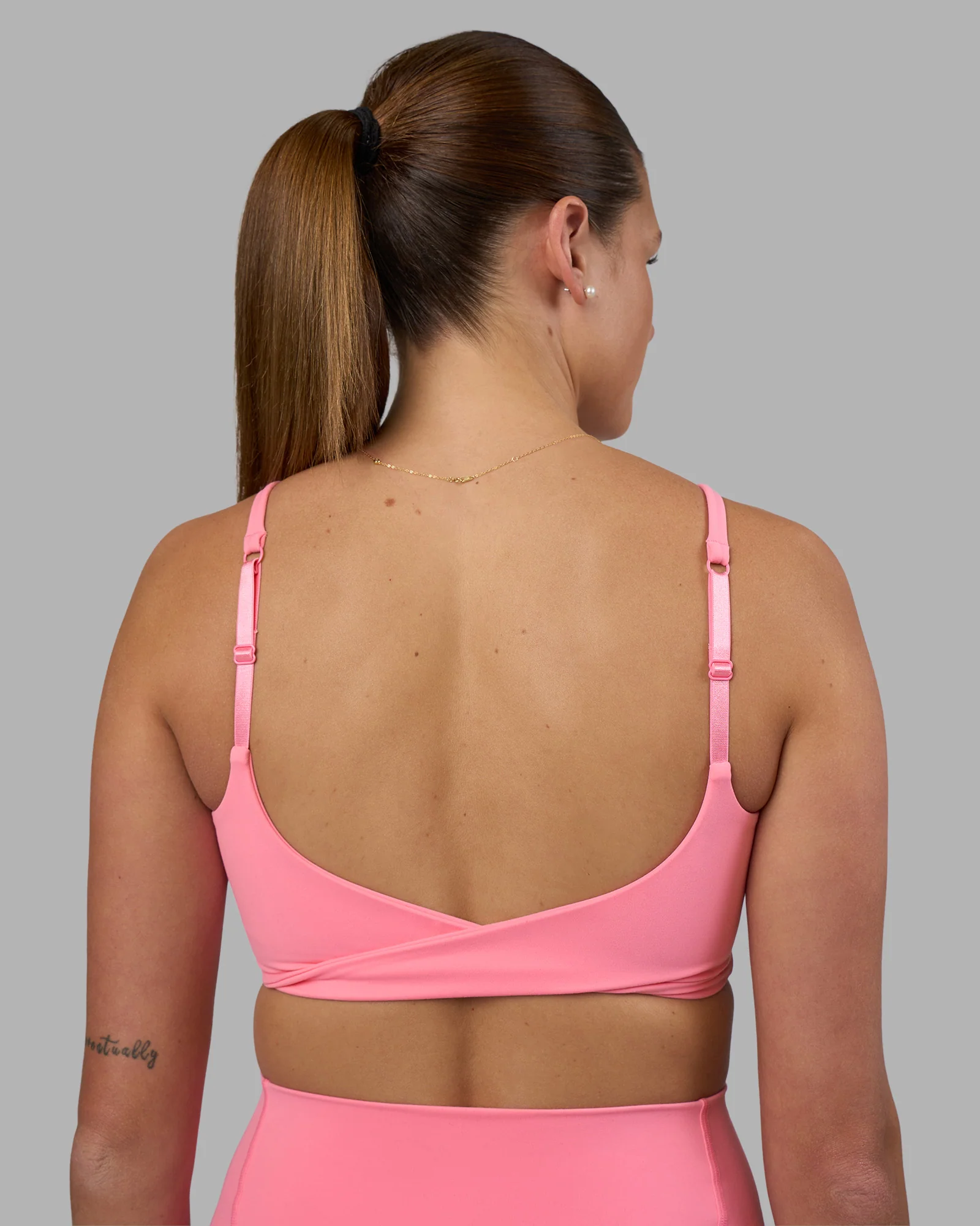 5829-twist-sports-bra-candy-pink-5.webp Twist Sports Bra - Candy Pink