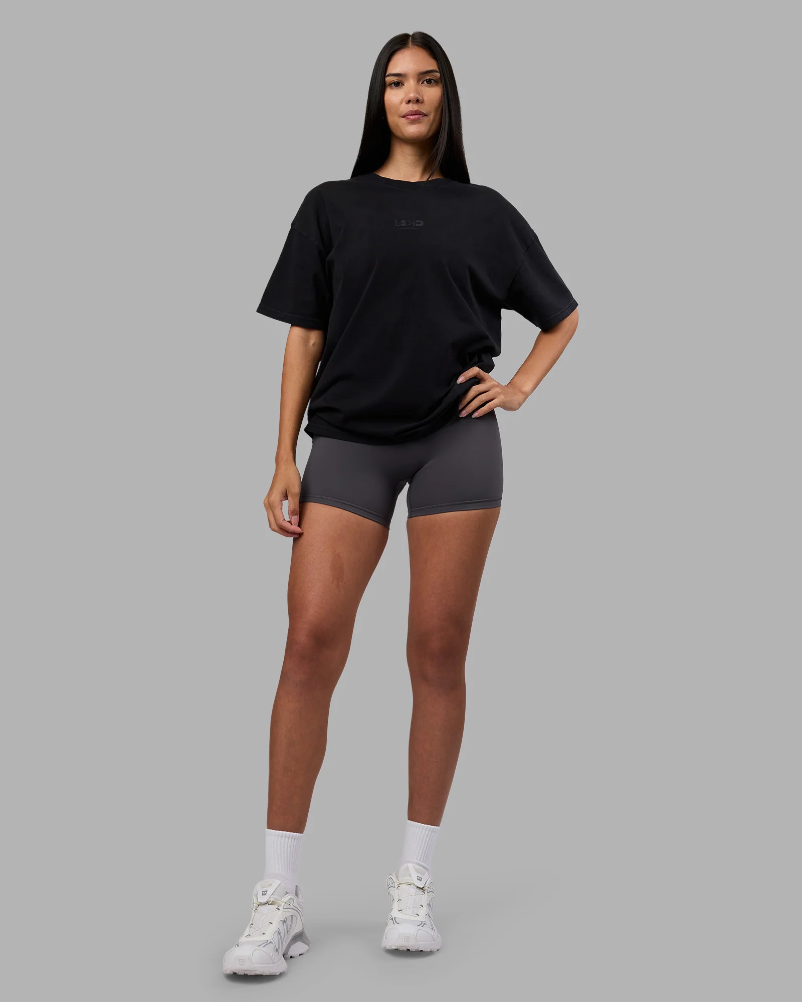 6063-variation-heavyweight-flxcotton-oversized-tee-black-black-11.webp Variation Heavyweight FLXCotton Oversized Tee - Black-Black