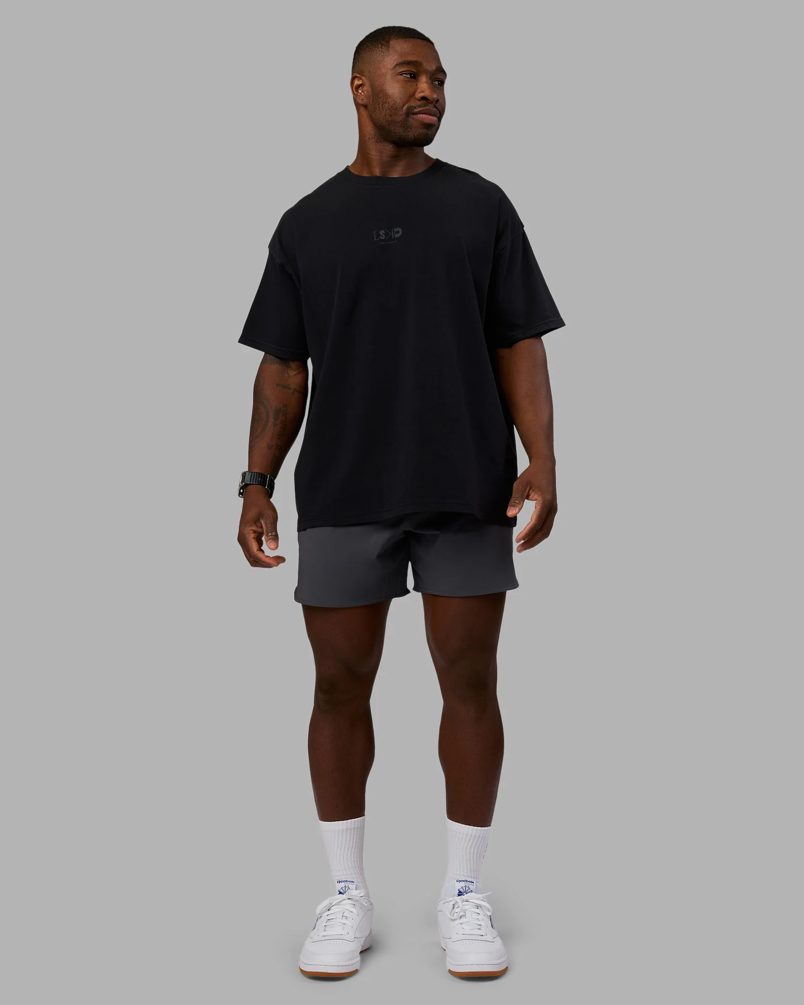 6063-variation-heavyweight-flxcotton-oversized-tee-black-black-5.webp Variation Heavyweight FLXCotton Oversized Tee - Black-Black