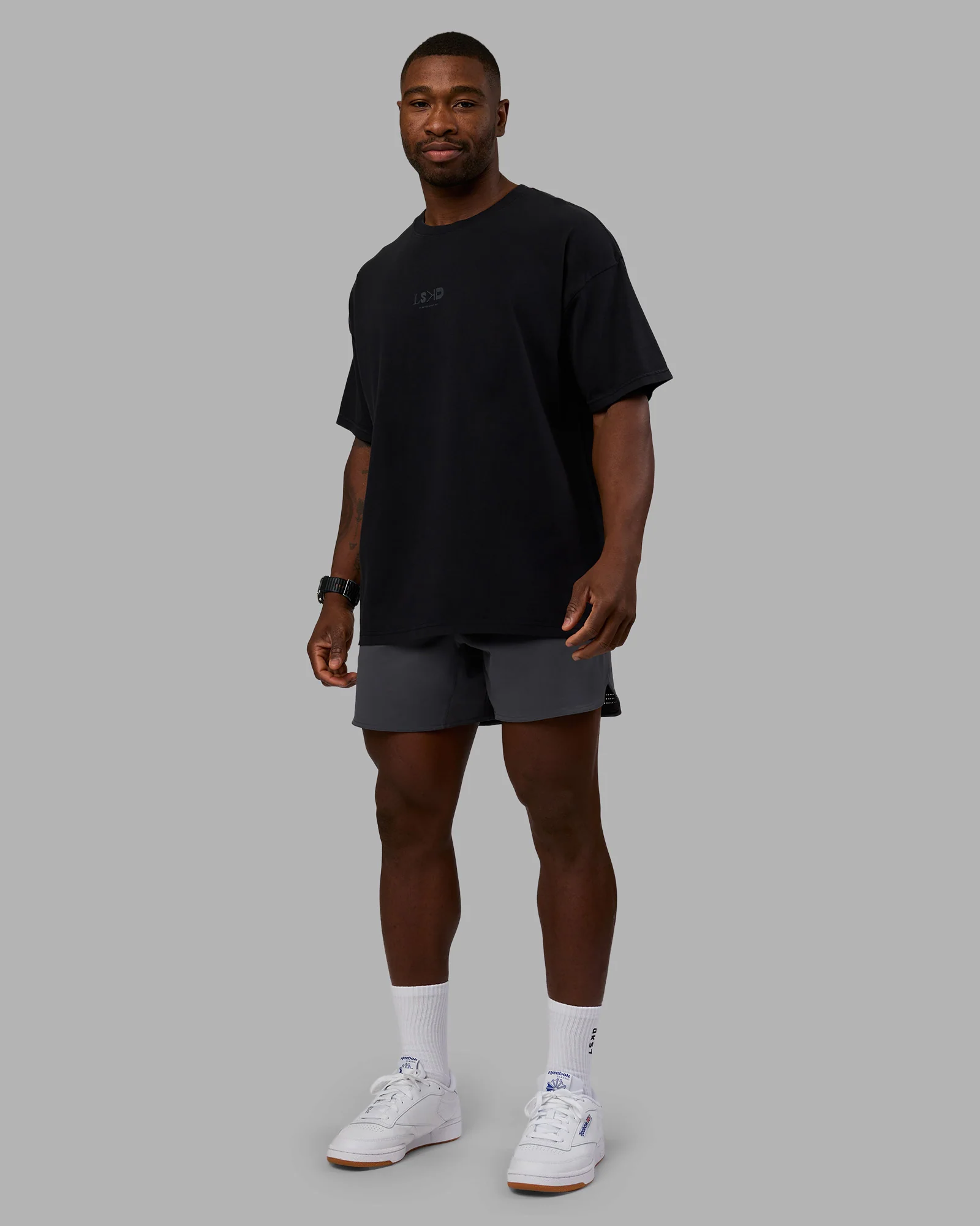 6063-variation-heavyweight-flxcotton-oversized-tee-black-black-6.webp Variation Heavyweight FLXCotton Oversized Tee - Black-Black