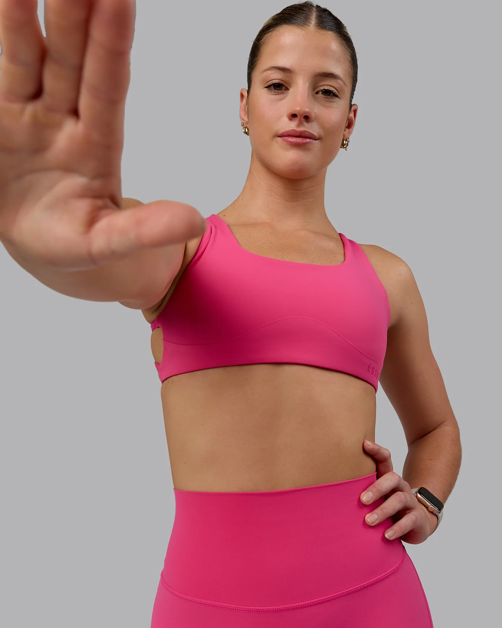 6081-aspire-sports-bra-pink-flash-3.webp Aspire Sports Bra - Pink Flash