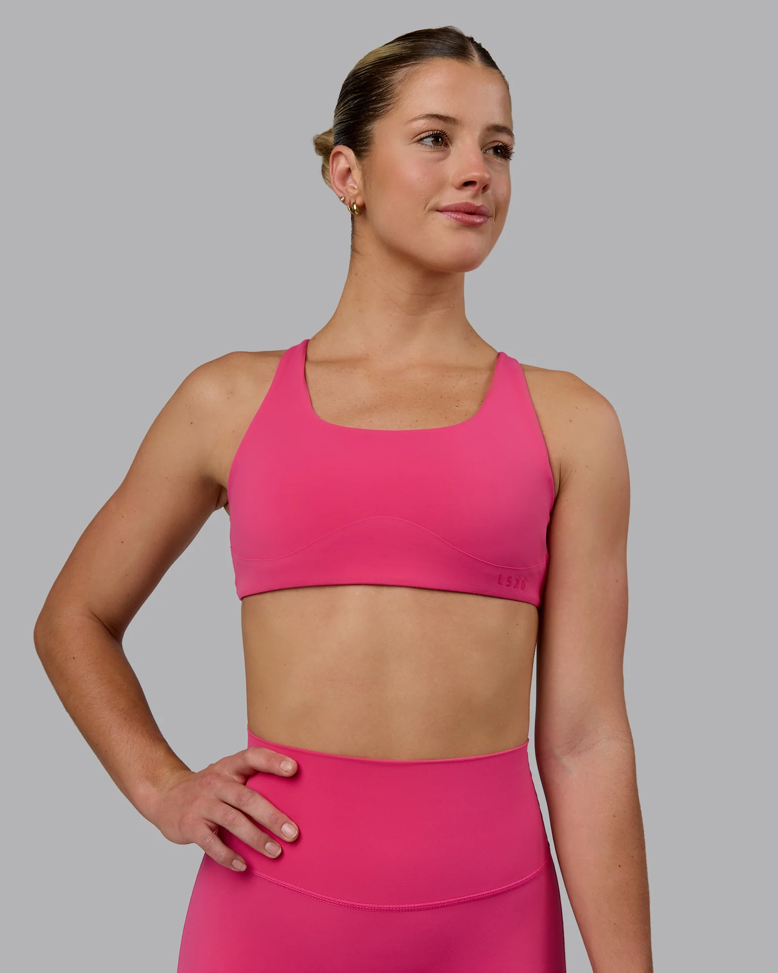 6081-aspire-sports-bra-pink-flash-8.webp Aspire Sports Bra - Pink Flash