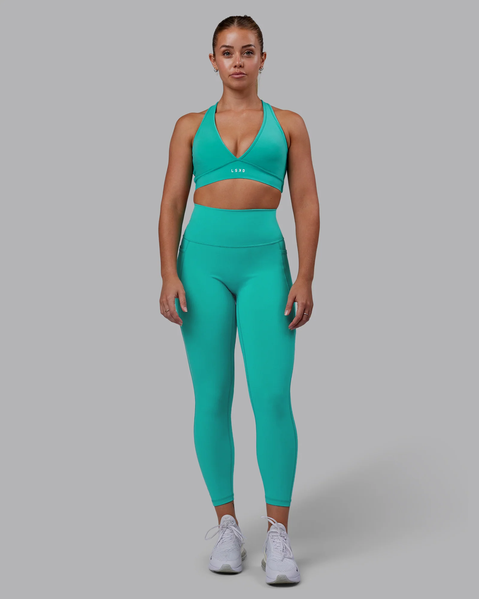 6134-stamina-sports-bra-turquoise-tide-3.webp Stamina Sports Bra - Turquoise Tide