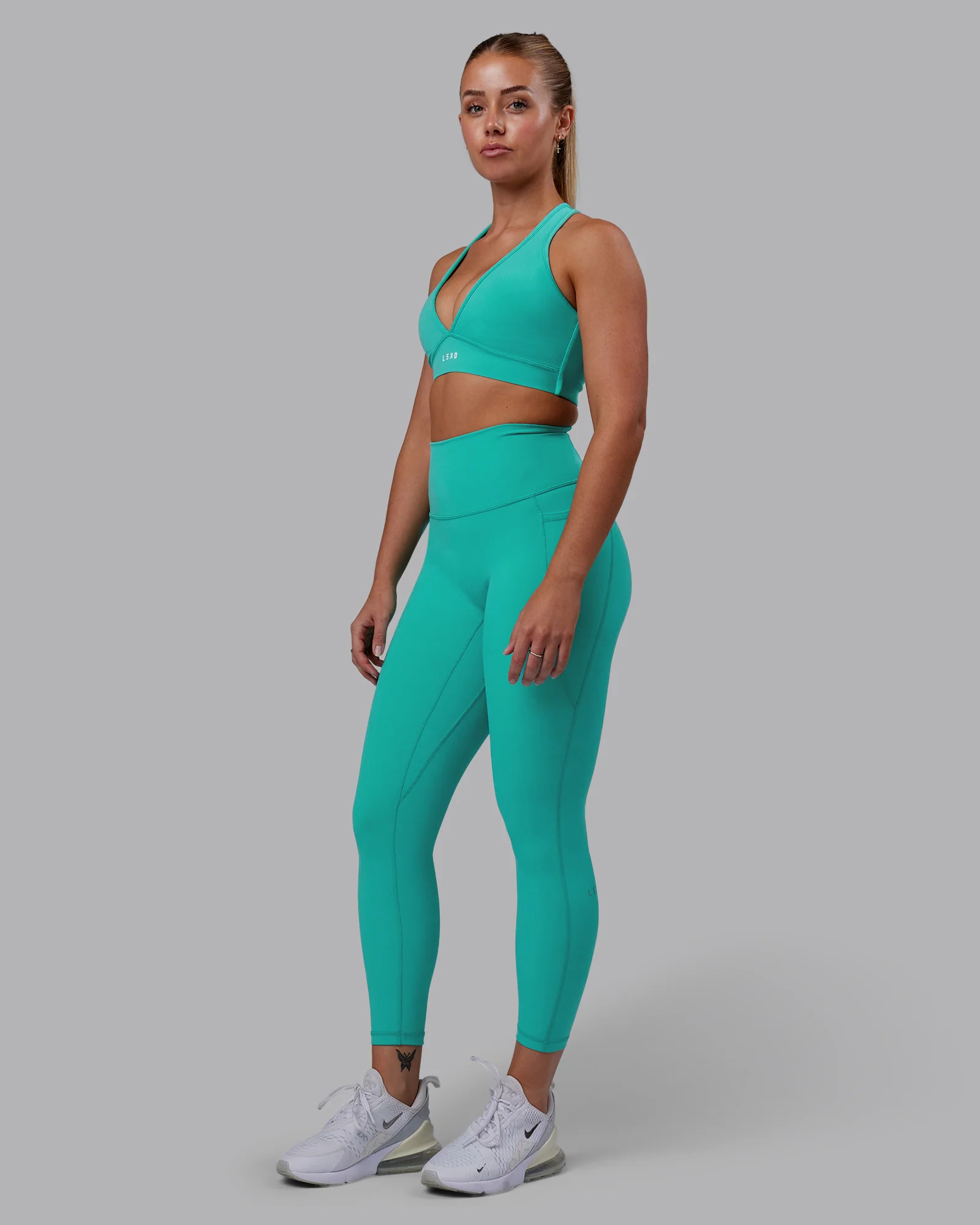 6134-stamina-sports-bra-turquoise-tide-6.webp Stamina Sports Bra - Turquoise Tide