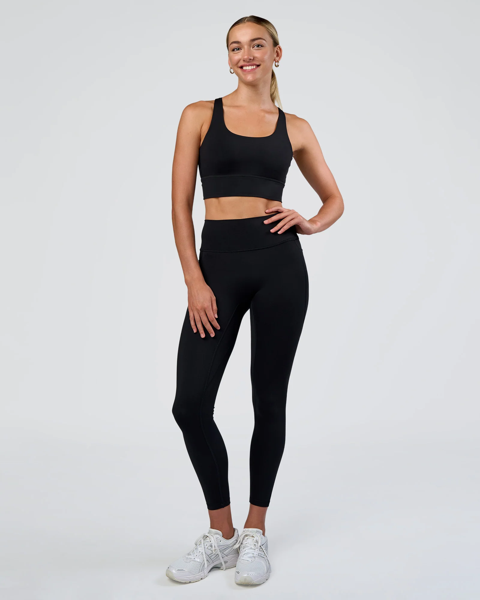 Circuit Longline Sports Bra - Black