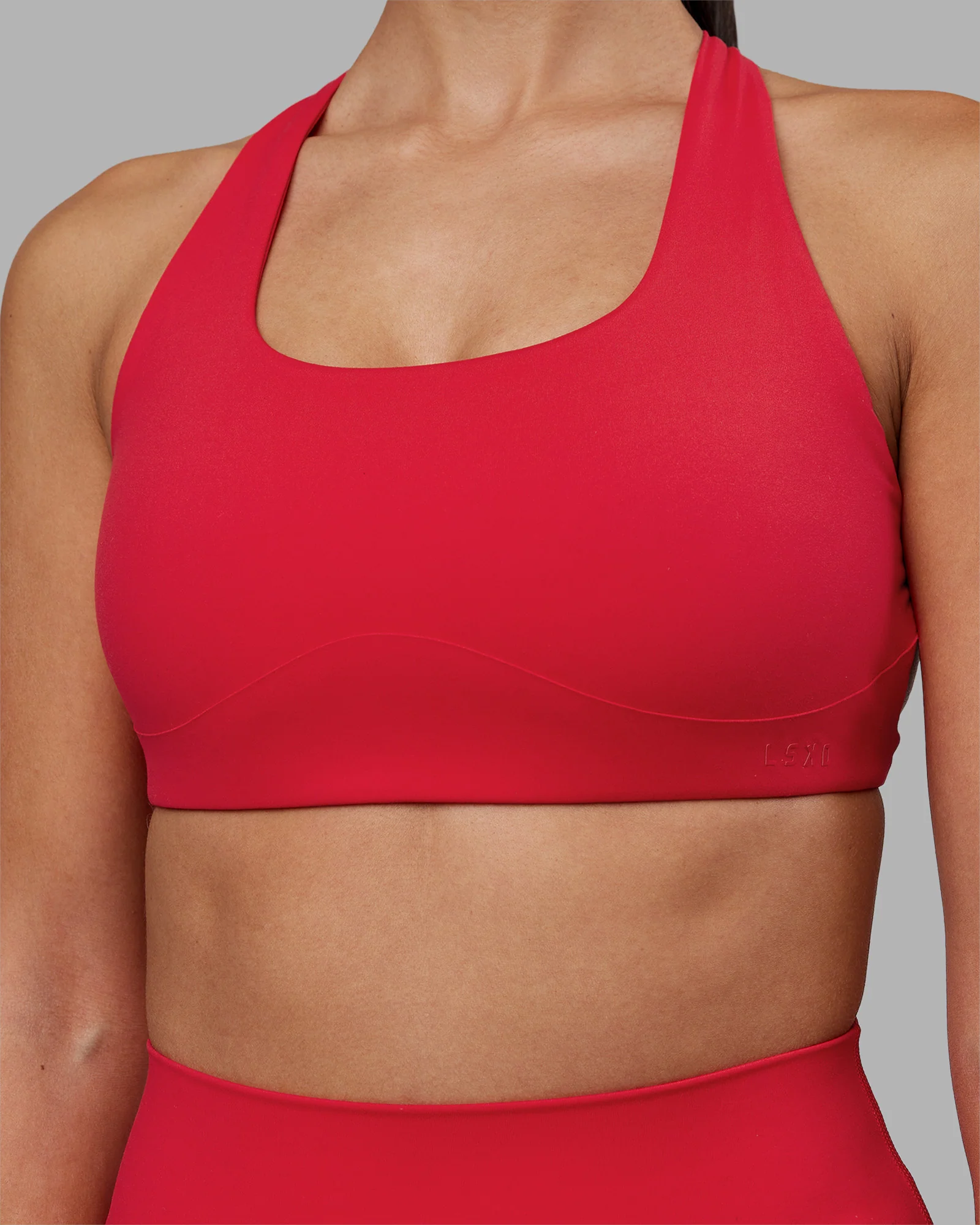 6170-aspire-sports-bra-scarlet-4.webp Aspire Sports Bra - Scarlet