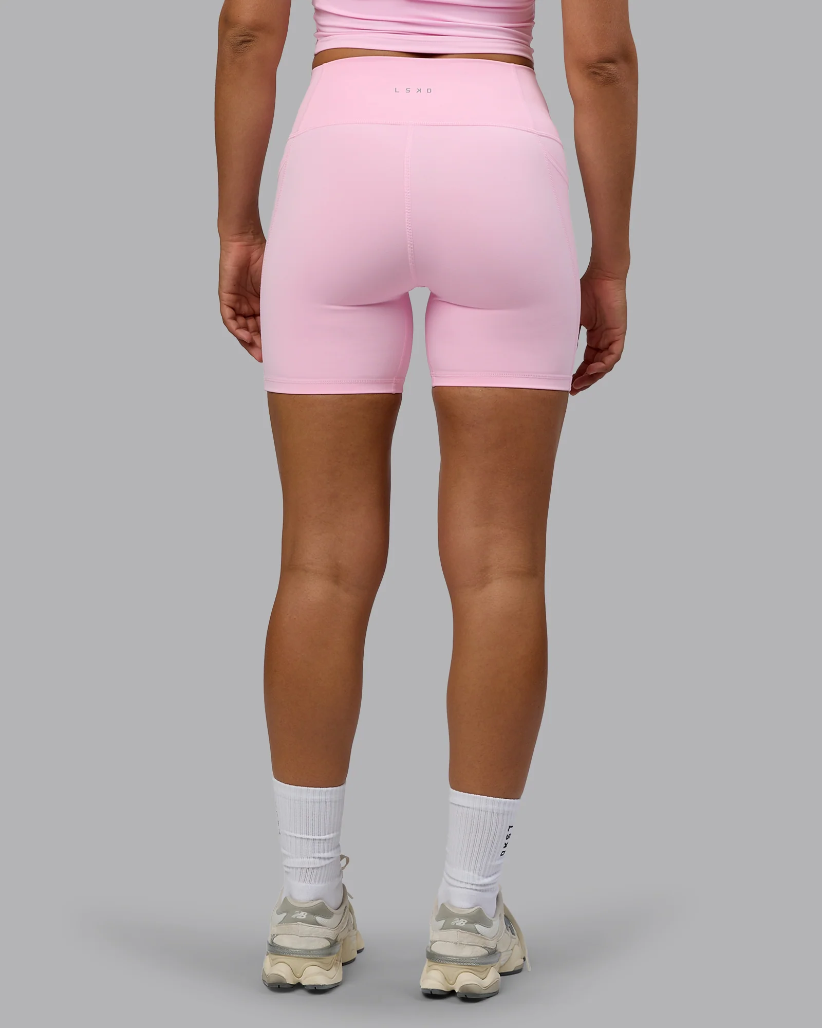 Fusion Ultra High-Rise 6" Short Pockets - Pale Pink