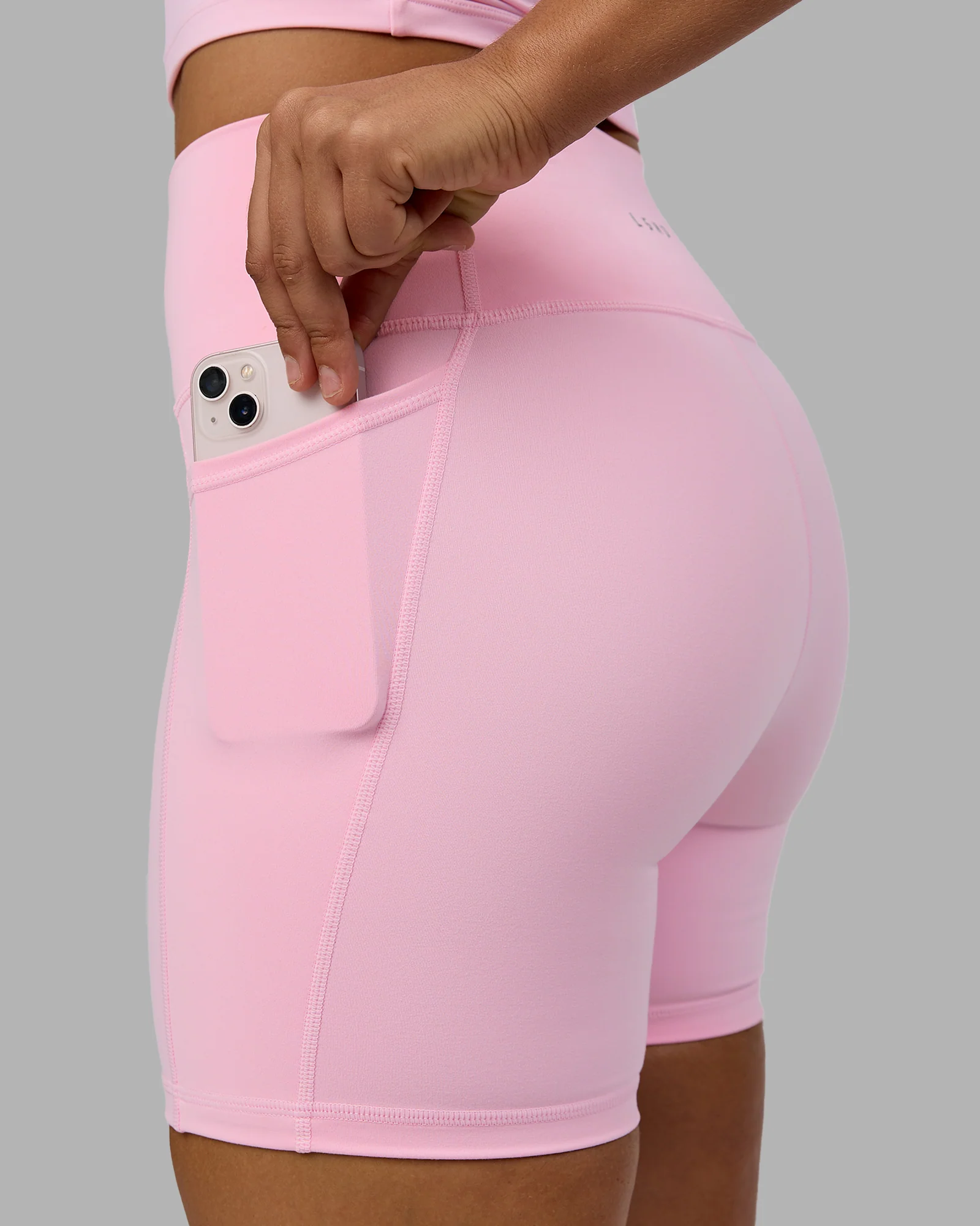 Fusion Ultra High-Rise 6" Short Pockets - Pale Pink