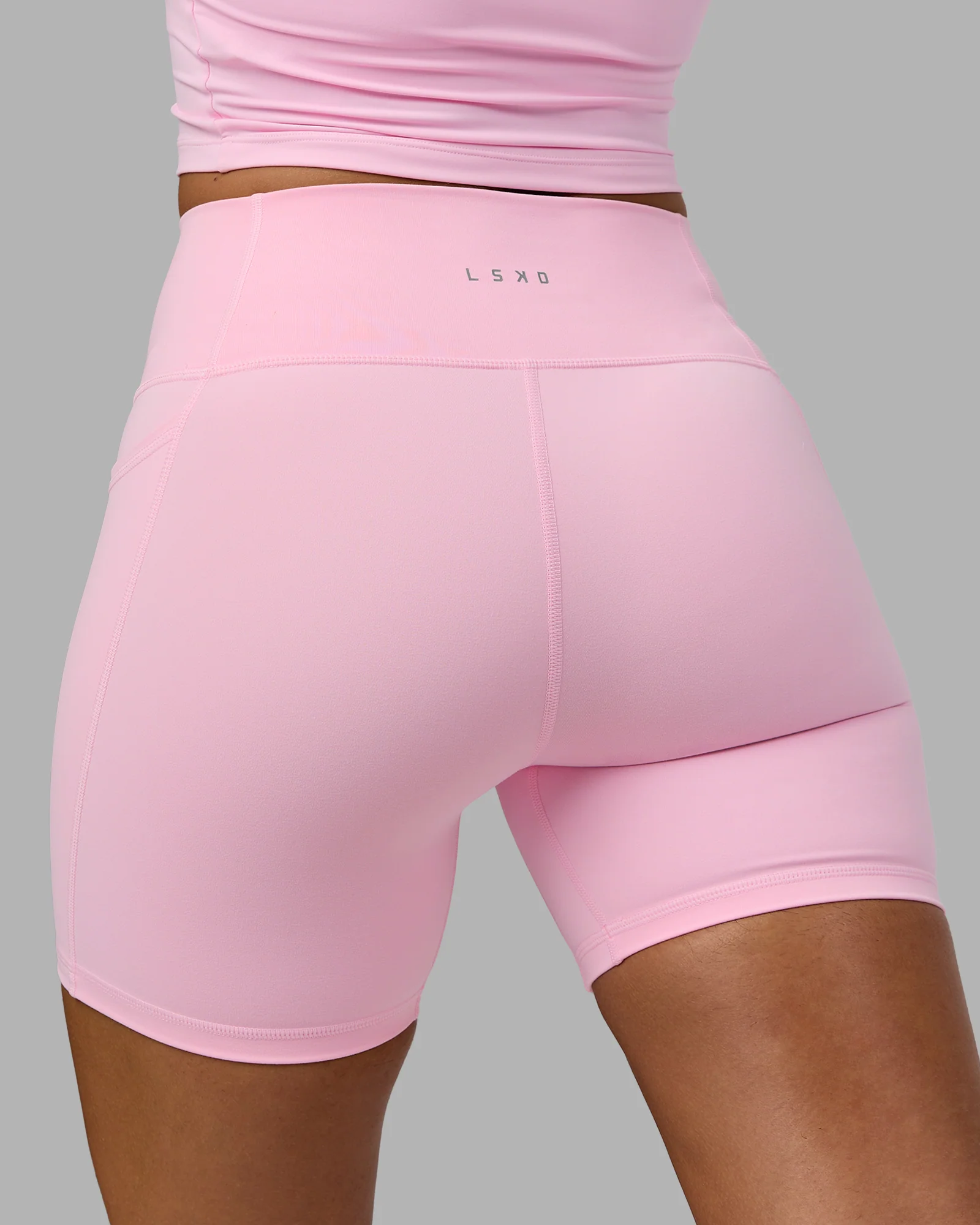 Fusion Ultra High-Rise 6" Short Pockets - Pale Pink