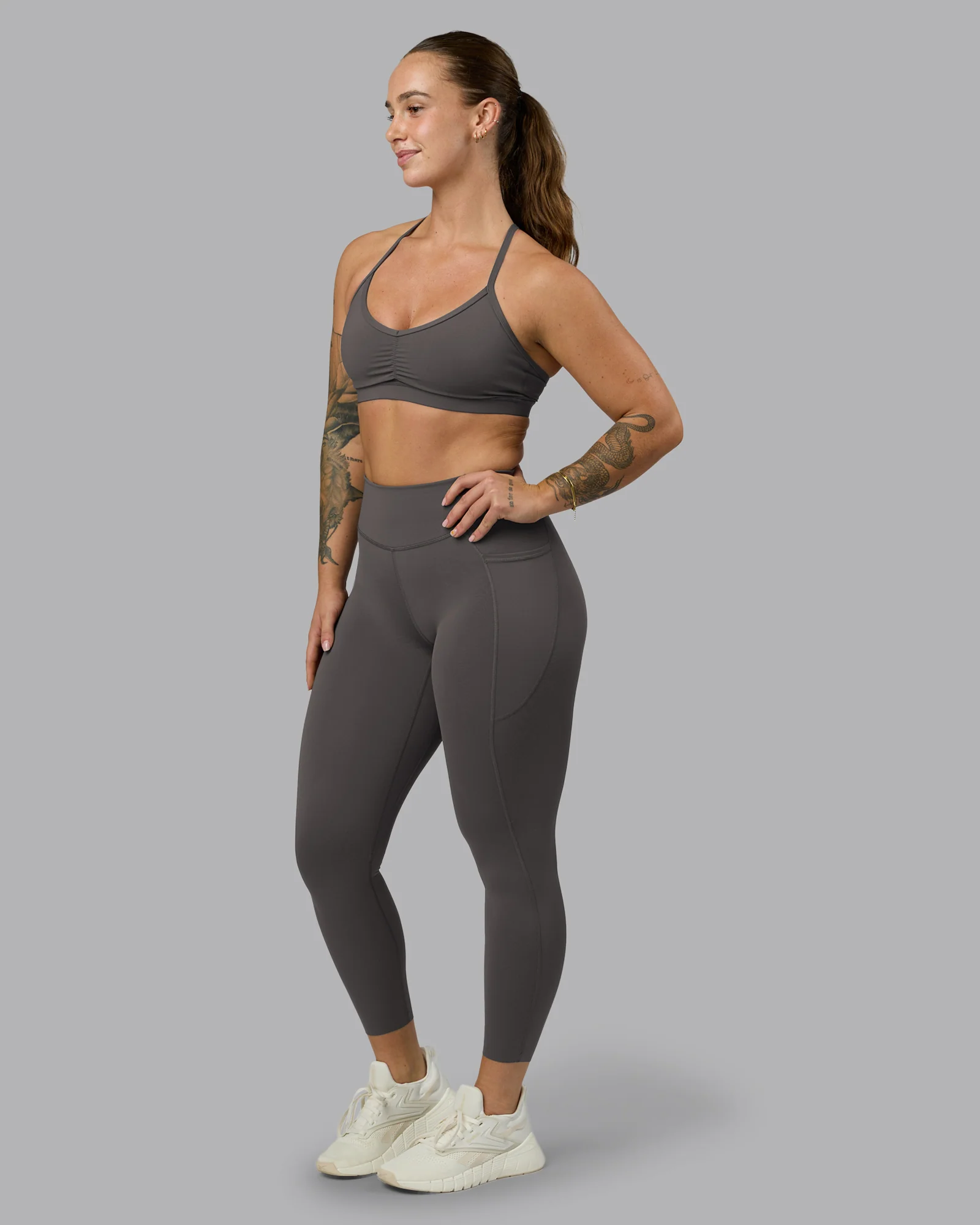 6206-elite-high-rise-7-8-legging-pockets-dark-storm-7.webp Elite High-Rise 7/8 Legging Pockets - Dark Storm
