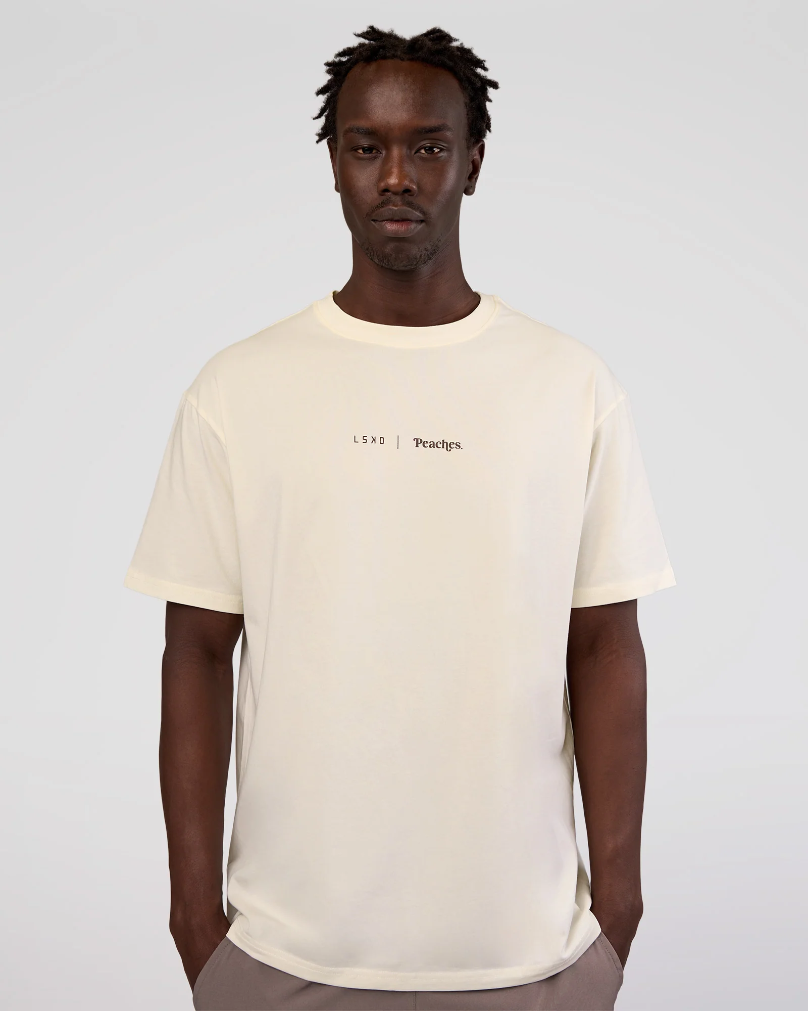 6215-peaches-x-lskd-collection-flxcotton-oversize-tee-off-white-5.webp Peaches x LSKD Collection FLXCotton Oversize Tee - Off White