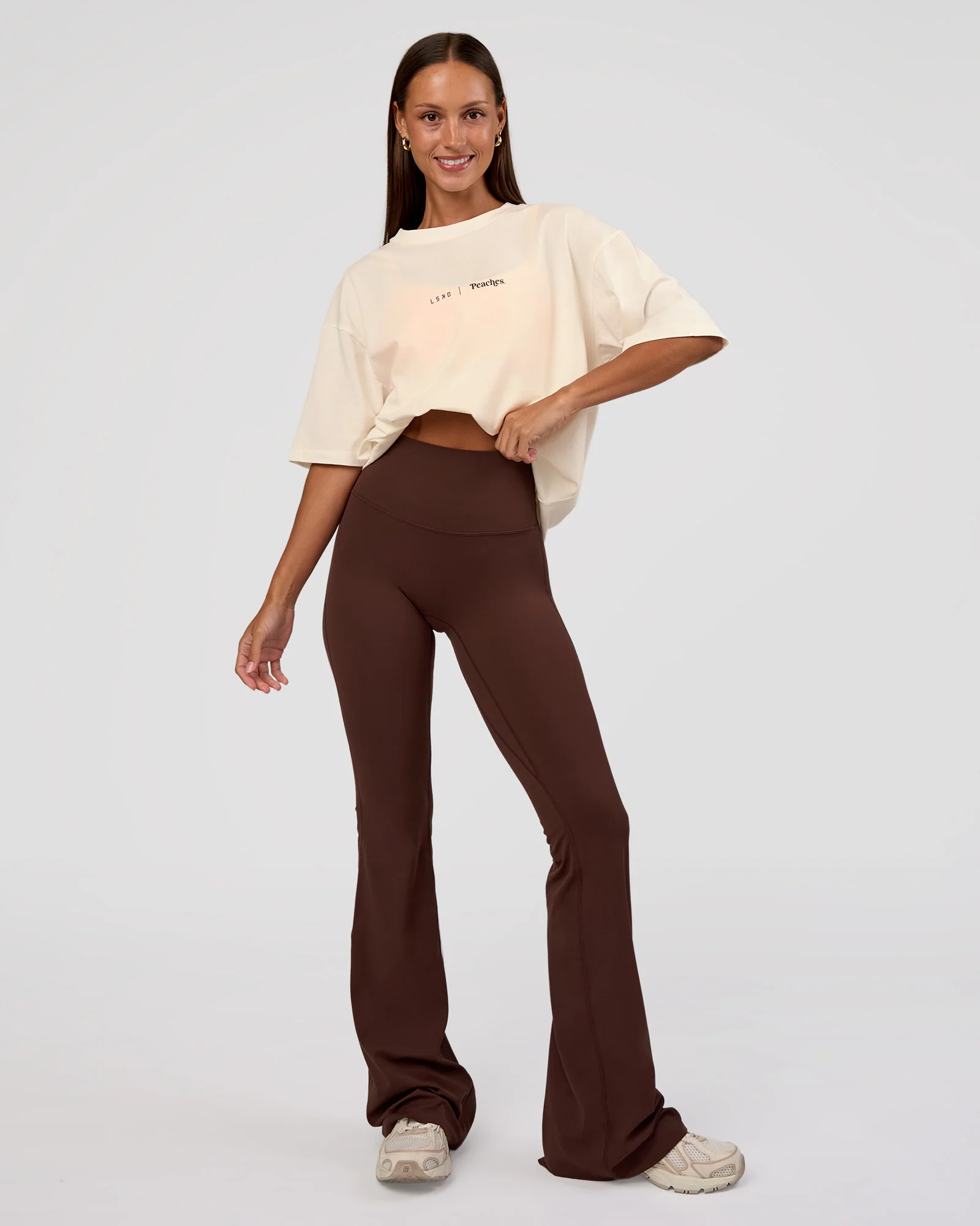 6215-peaches-x-lskd-collection-flxcotton-oversize-tee-off-white-6.webp Peaches x LSKD Collection FLXCotton Oversize Tee - Off White