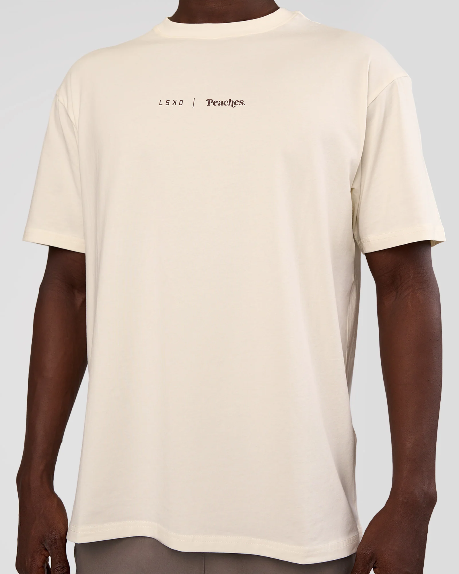 6215-peaches-x-lskd-collection-flxcotton-oversize-tee-off-white-9.webp Peaches x LSKD Collection FLXCotton Oversize Tee - Off White
