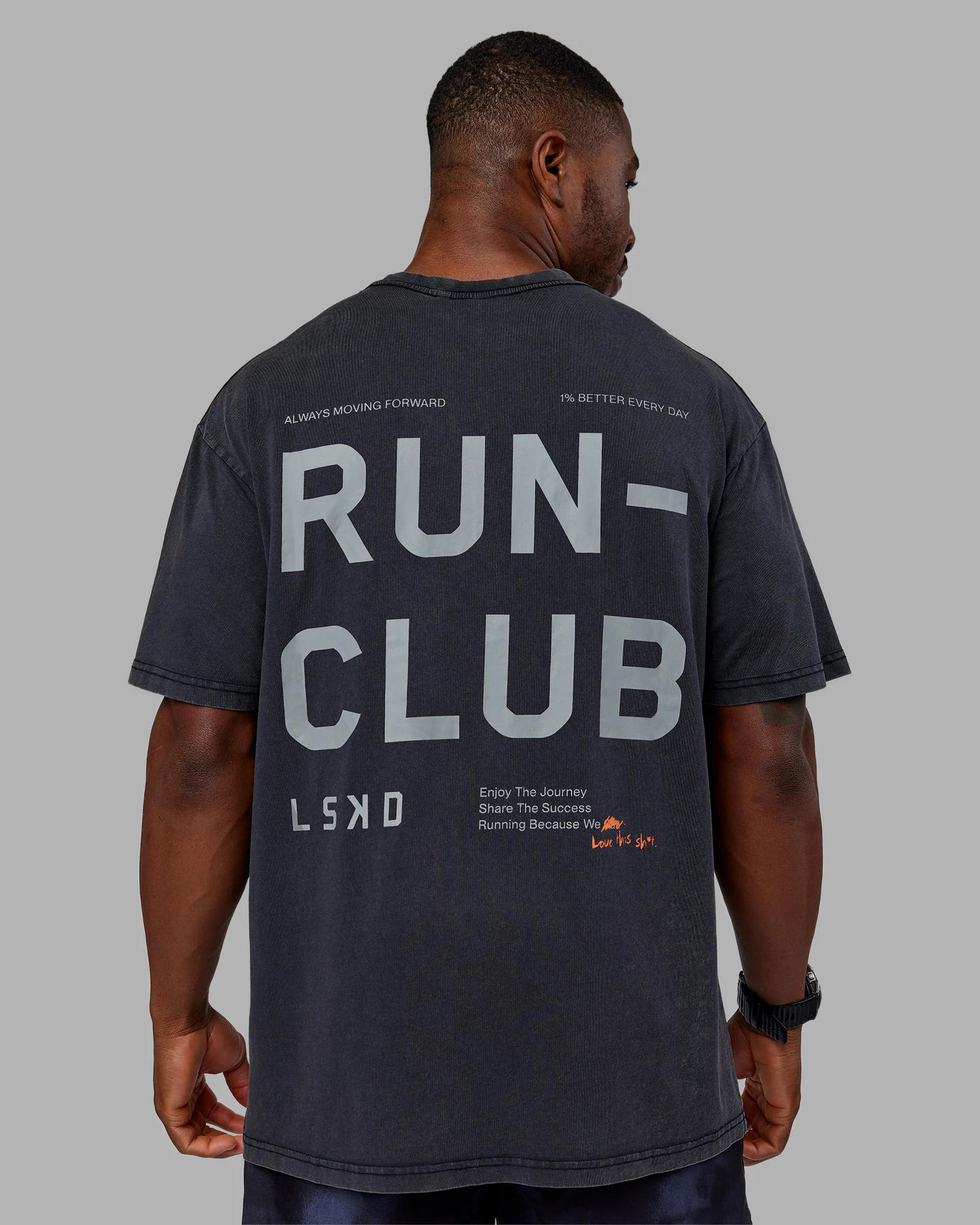 6224-love-the-run-flxcotton-tee-oversize-black-washed-circular-gray-2.webp Love The Run FLXCotton Tee Oversize - Black Washed-Circular Gray