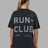 6224-love-the-run-flxcotton-tee-oversize-black-washed-circular-gray-7.webp Love The Run FLXCotton Tee Oversize - Black Washed-Circular Gray