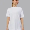 623-love-the-run-flxcotton-tee-oversize-white-dark-moss-4.webp Love The Run FLXCotton Tee Oversize - White-Dark Moss