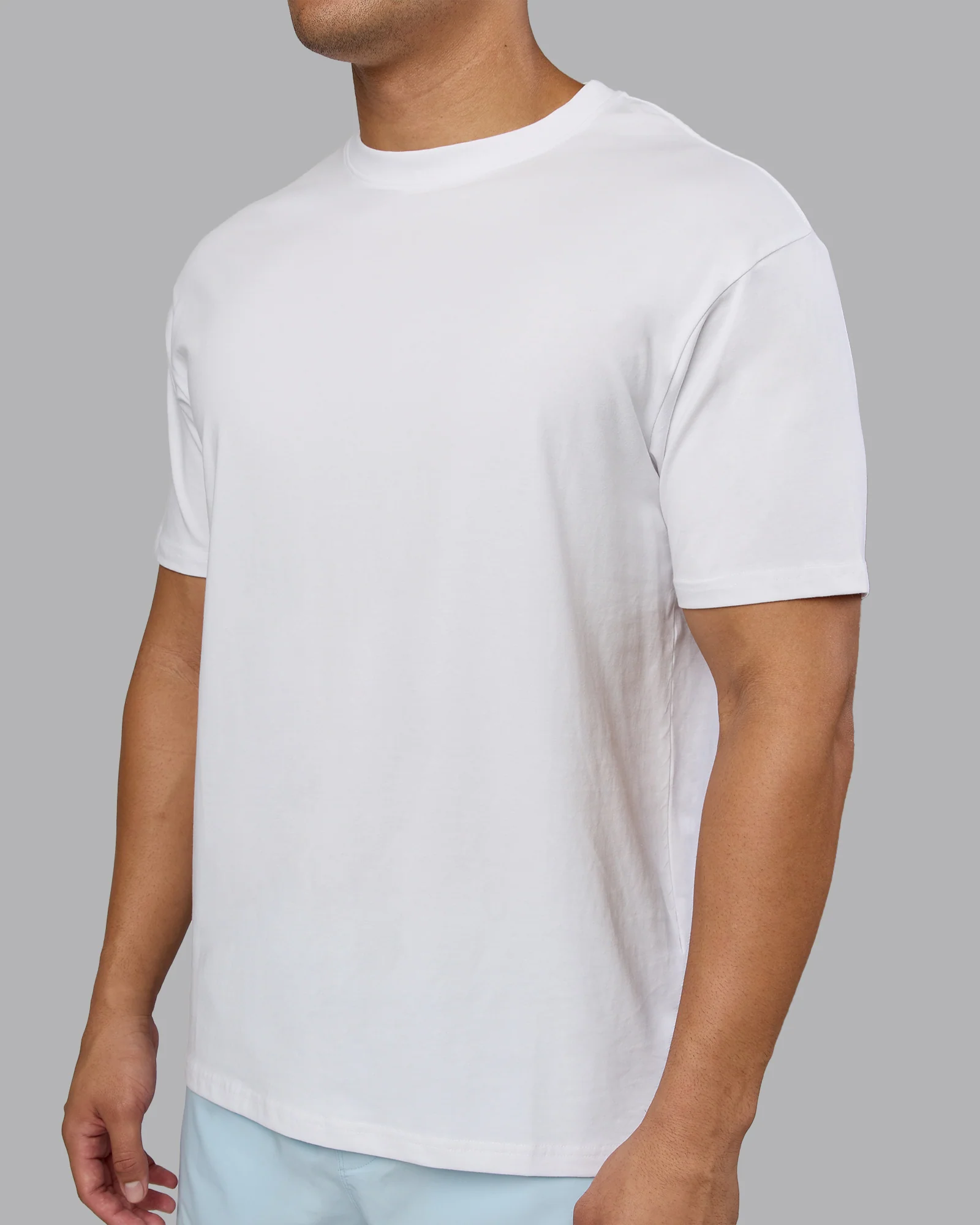 623-love-the-run-flxcotton-tee-oversize-white-dark-moss-9.webp Love The Run FLXCotton Tee Oversize - White-Dark Moss