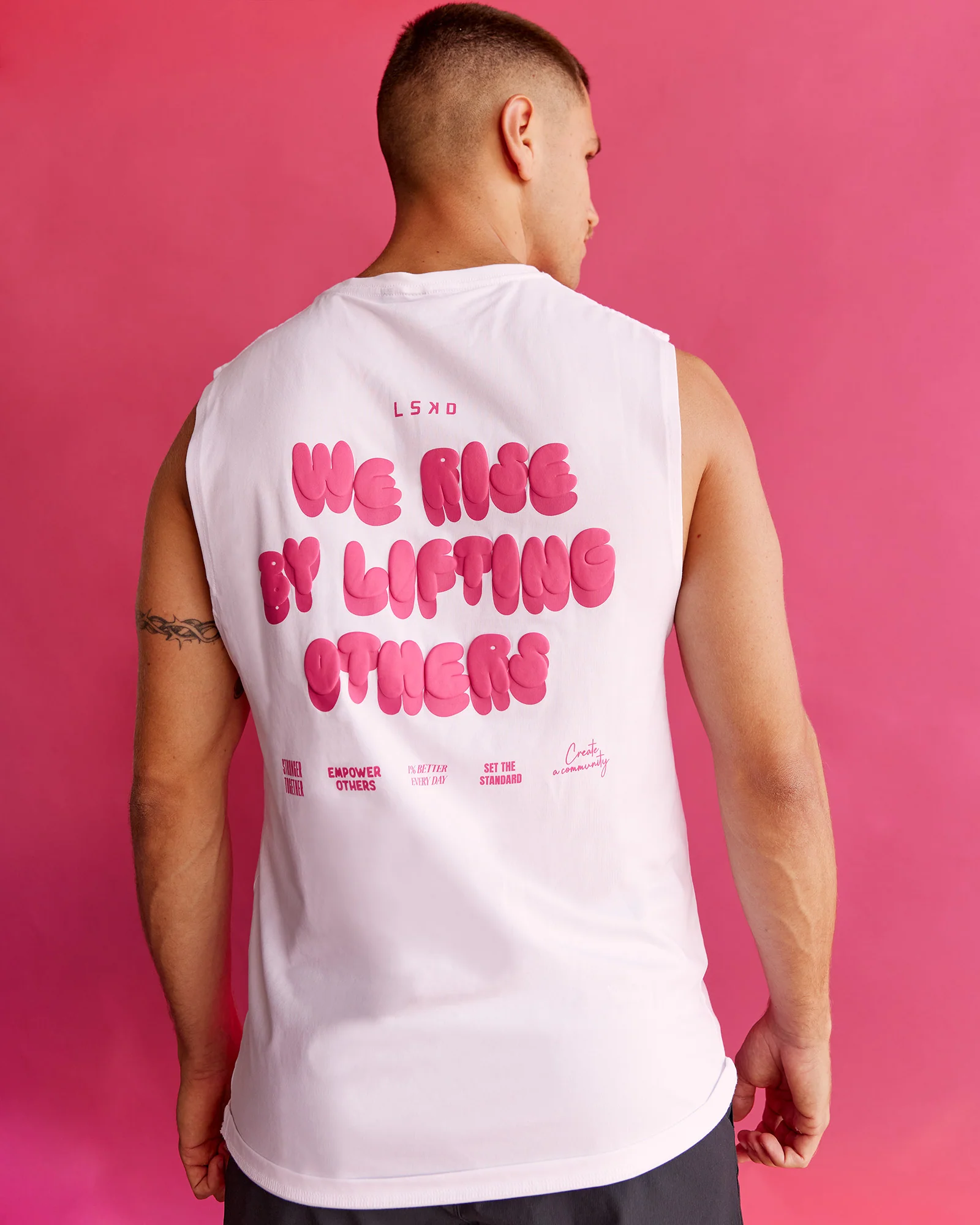 6233-bcam-flxcotton-muscle-tank-white-ultra-pink-3.webp BCAM FLXCotton Muscle Tank - White-Ultra Pink