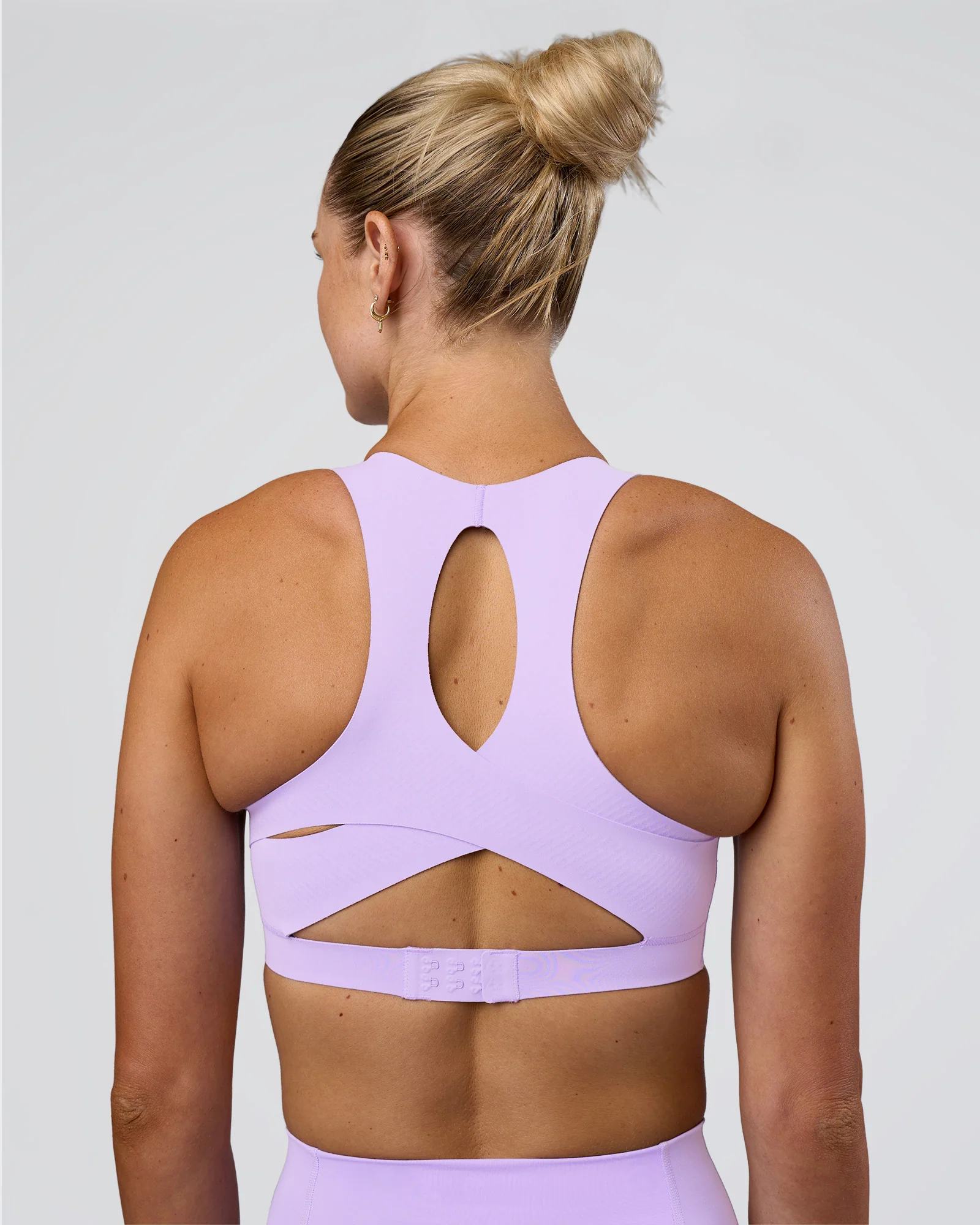 6277-fusion-sports-bra-2.0-pale-lilac-2.webp Fusion Sports Bra 2.0 - Pale Lilac