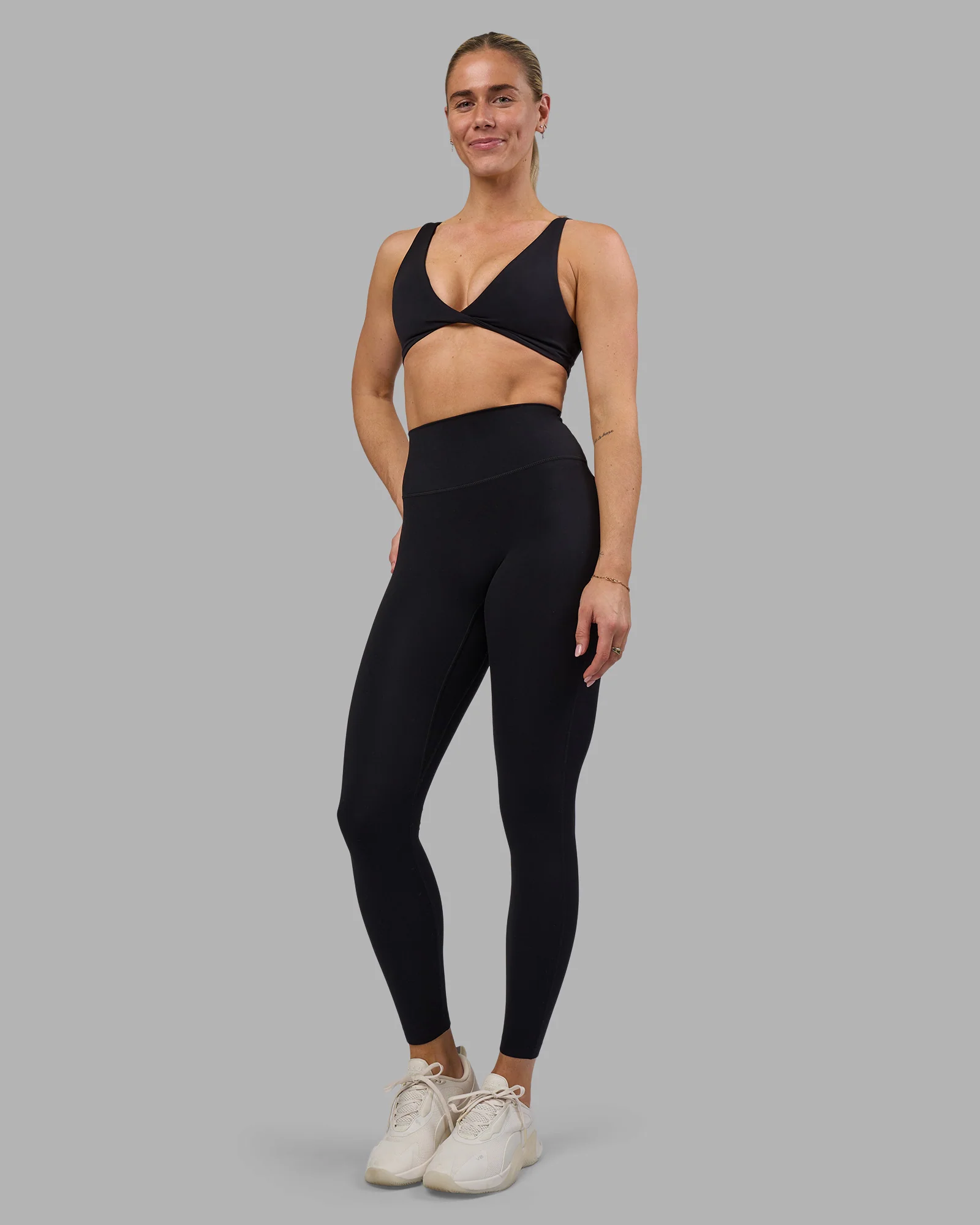 Impulse Reversible Sports Bra - Black