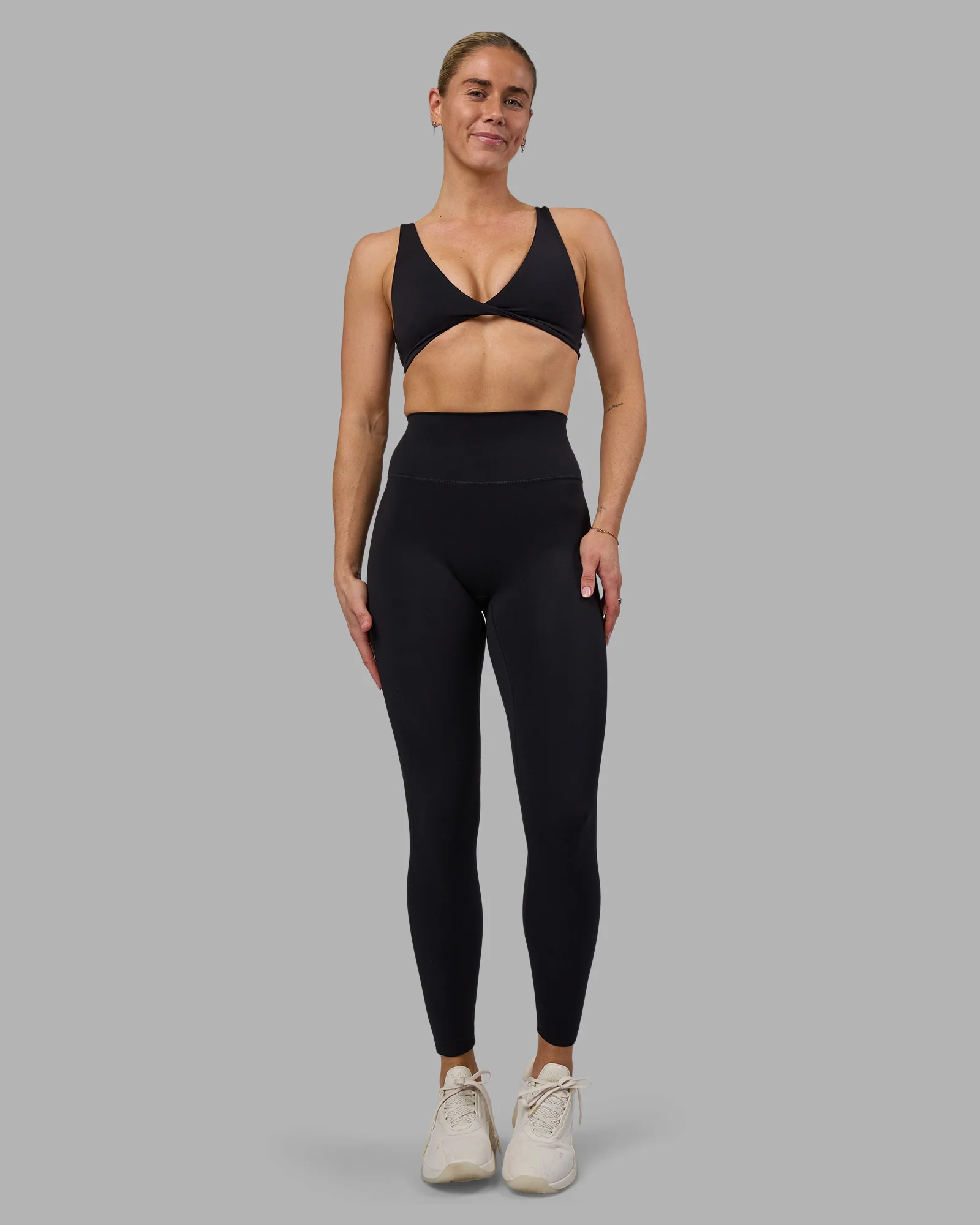 Impulse Reversible Sports Bra - Black
