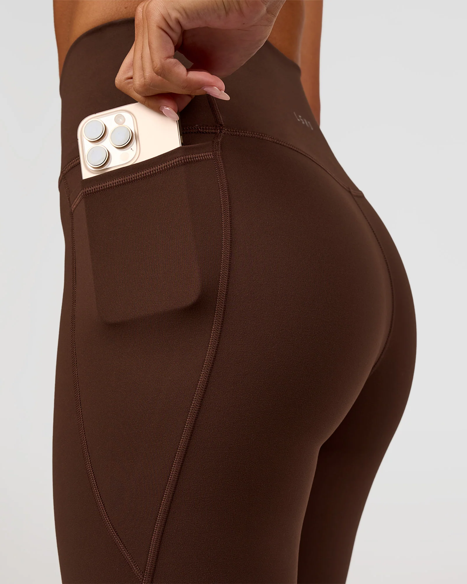 63-fusion-ultra-high-rise-9-short-pockets-hot-chocolate-2.webp Fusion Ultra High-Rise 9" Short Pockets - Hot Chocolate