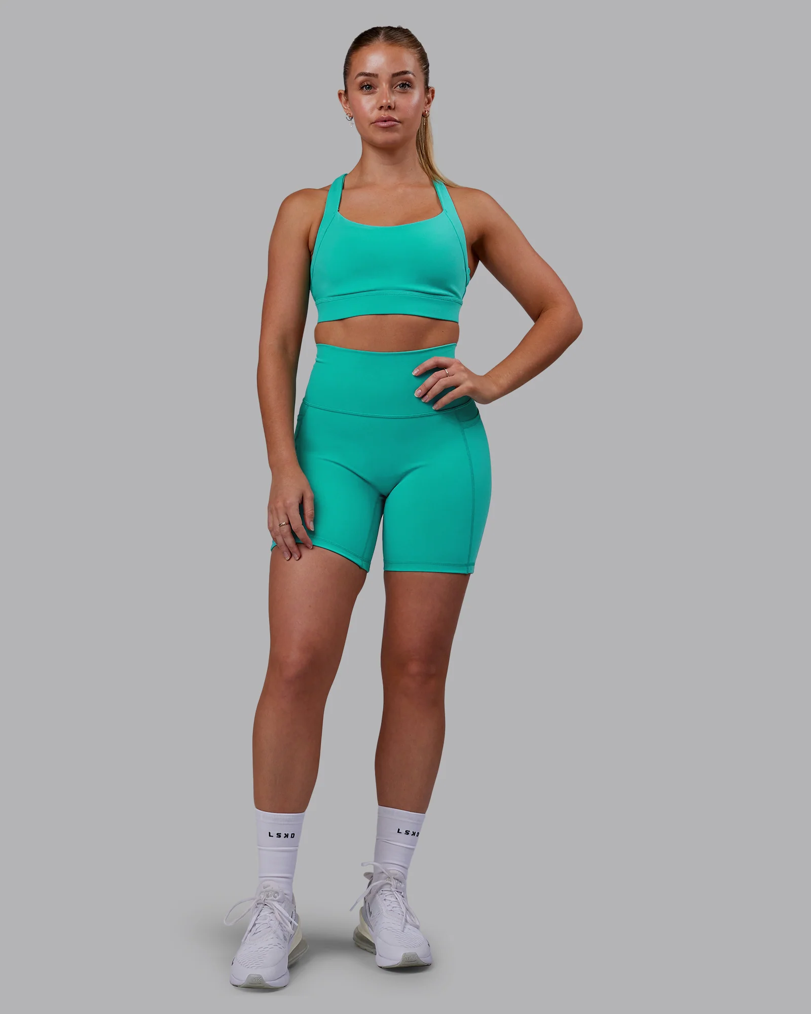 6376-fusion-ultra-high-rise-6-short-pockets-turquoise-tide-6.webp Fusion Ultra High-Rise 6" Short Pockets - Turquoise Tide