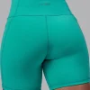 6376-fusion-ultra-high-rise-6-short-pockets-turquoise-tide-7.webp Fusion Ultra High-Rise 6" Short Pockets - Turquoise Tide