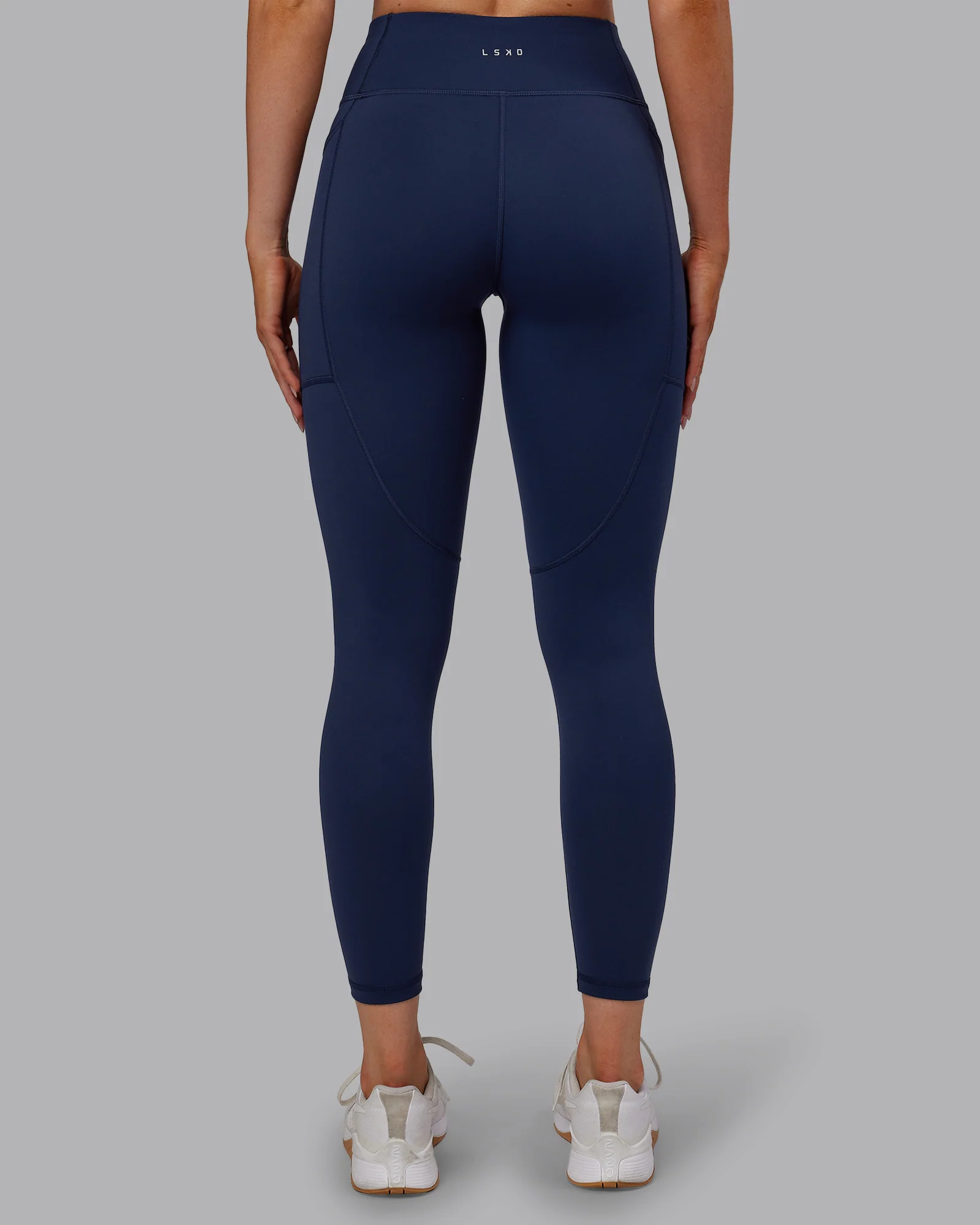 6500-rep-ultra-high-rise-7-8-legging-pockets-no-logo-future-navy-4.webp Rep Ultra High-Rise 7/8 Legging Pockets No Logo - Future Navy