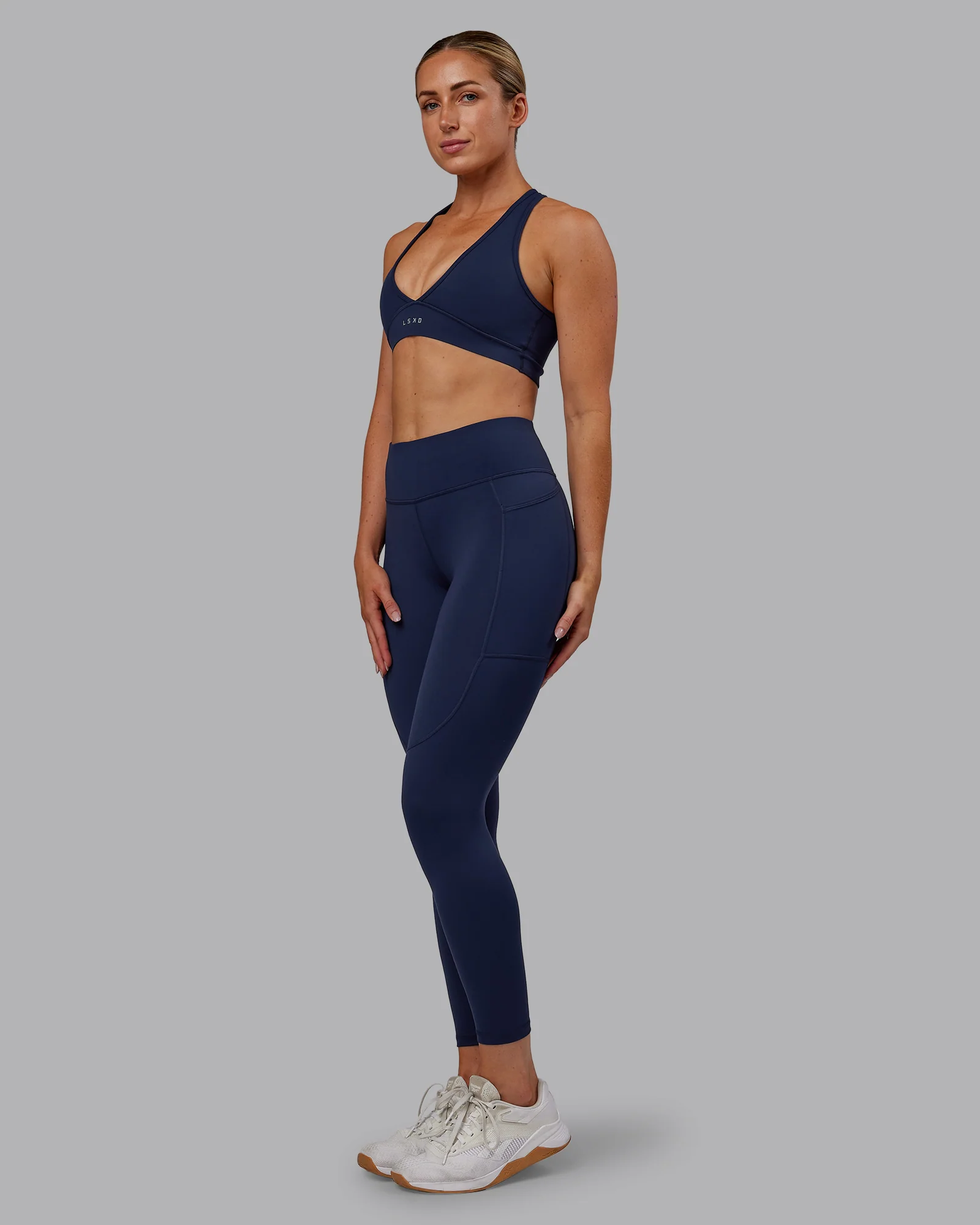 6500-rep-ultra-high-rise-7-8-legging-pockets-no-logo-future-navy-6.webp Rep Ultra High-Rise 7/8 Legging Pockets No Logo - Future Navy